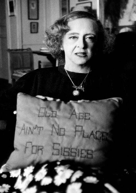 Bette Davis: Embracing Aging with Grace