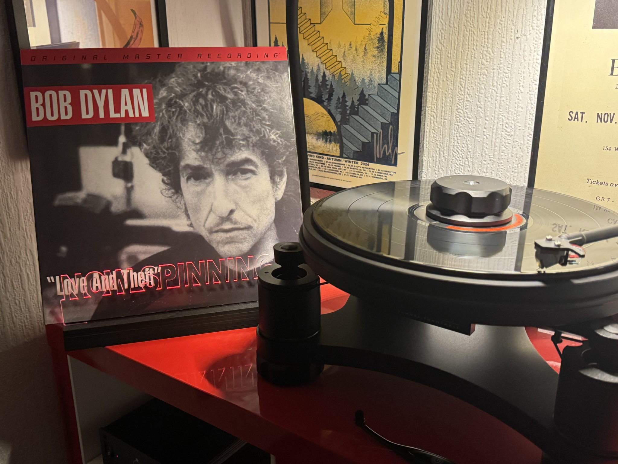 Bob Dylan's Masterpiece: Love and Theft Explored