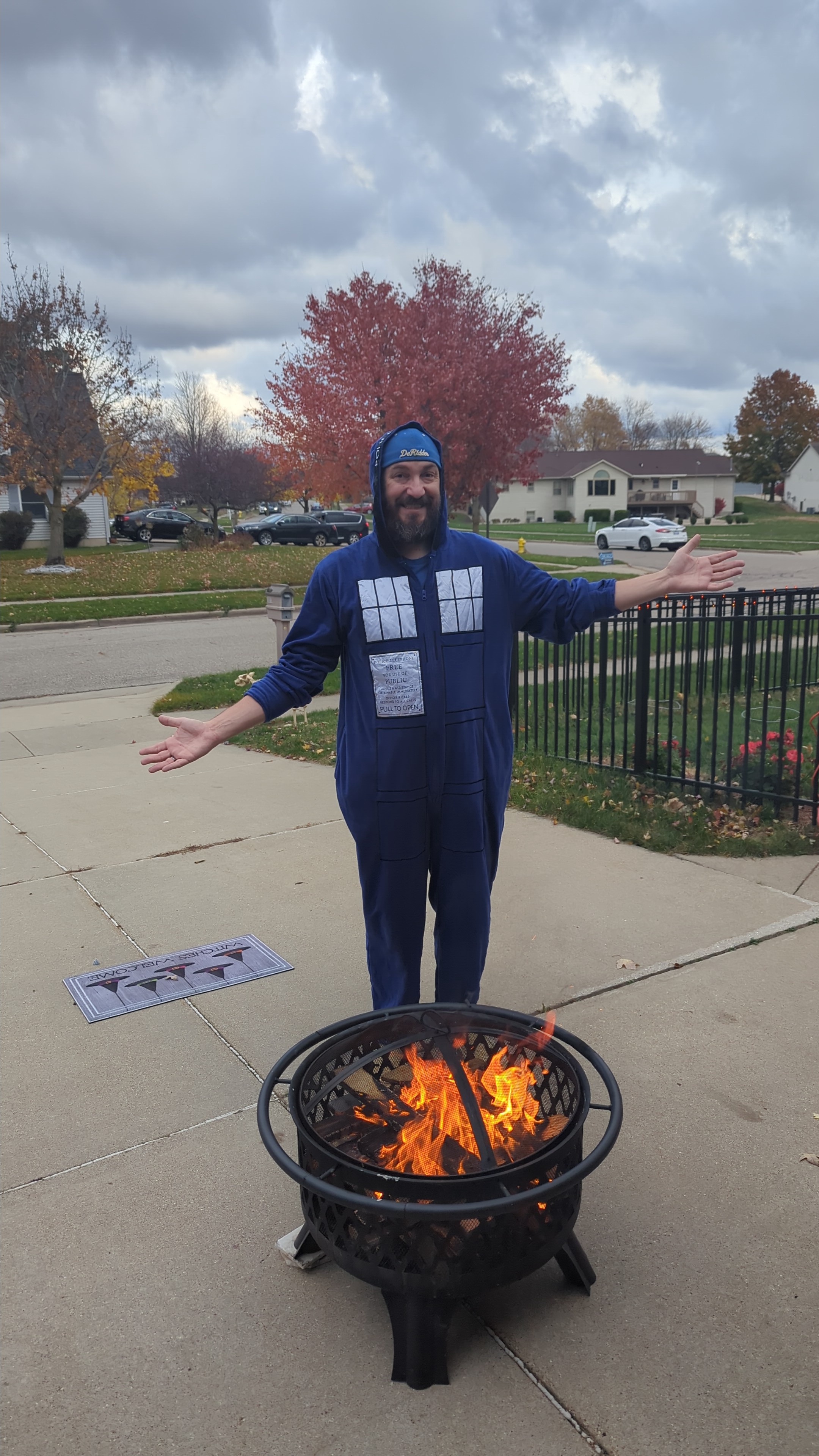 Spooktacular Halloween Greetings from Gallfrey!