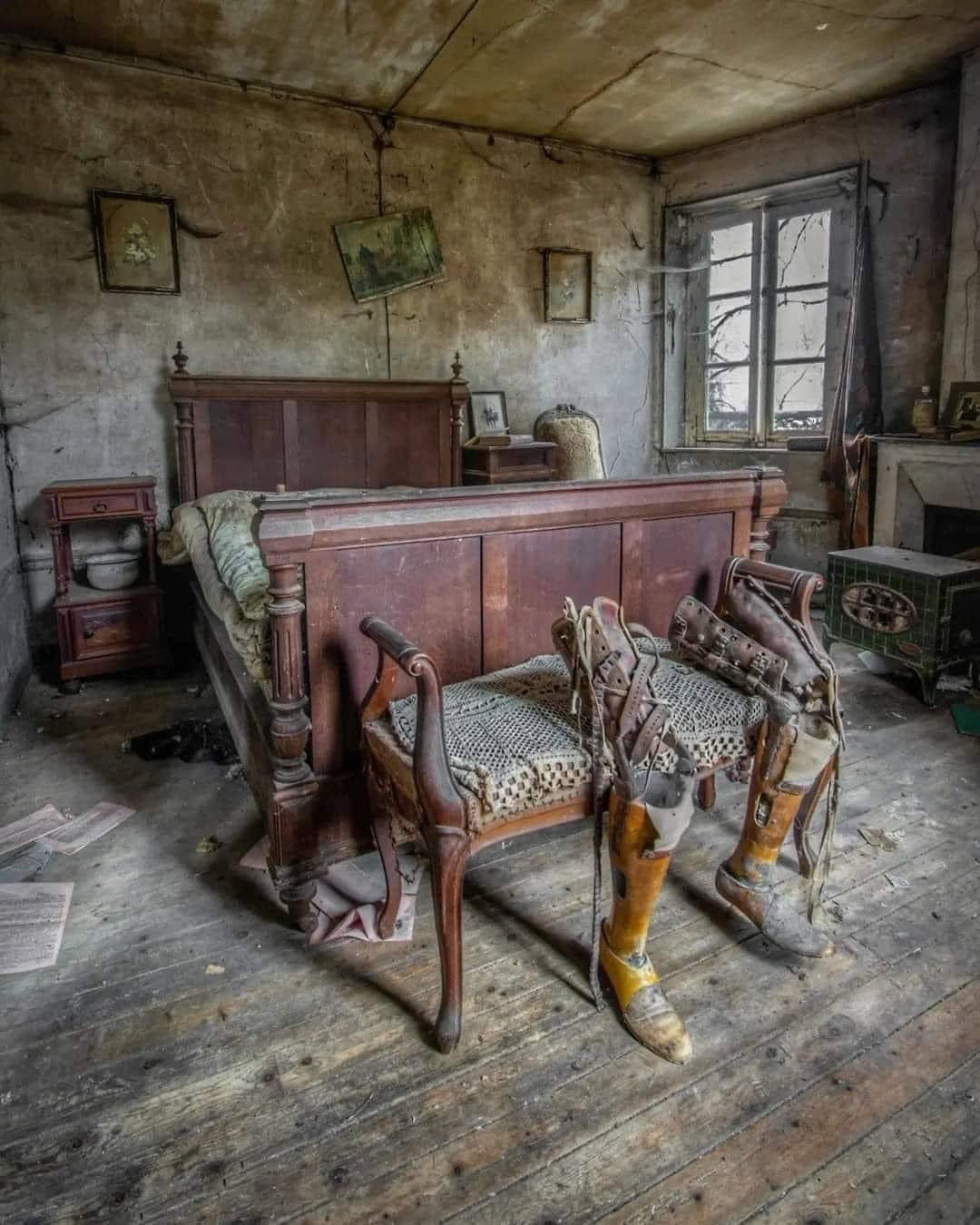 Inside an Abandoned House in France: A Haunting Discovery