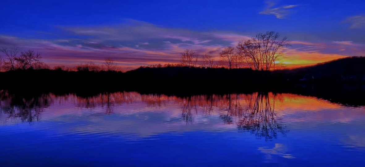 Breathtaking Sunset Over the Horizon