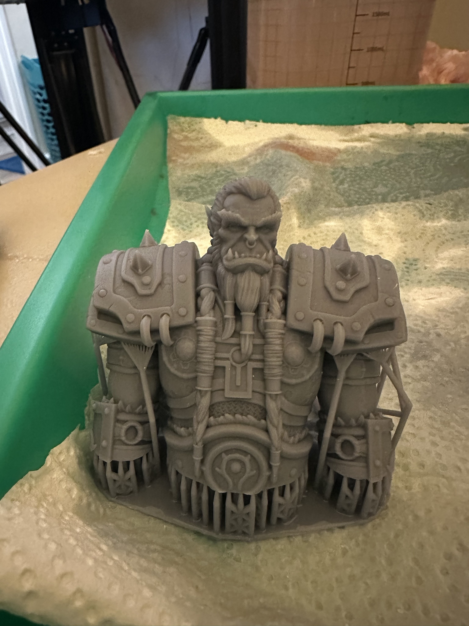 Thrall from Warcraft Gets a Makeover with a New Resin Printer