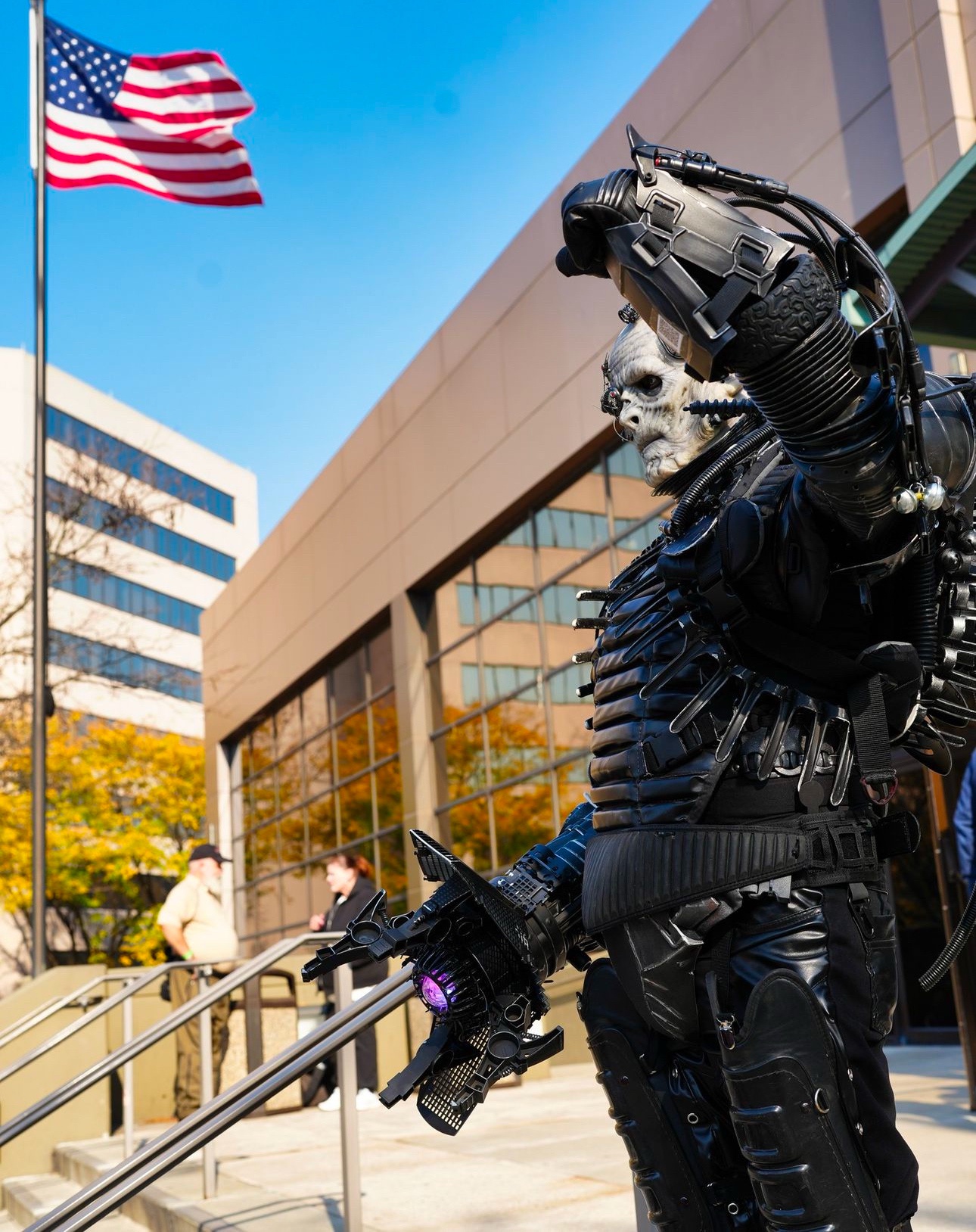 Borg invades the USA: 'I've crossed into Federation territory!'
