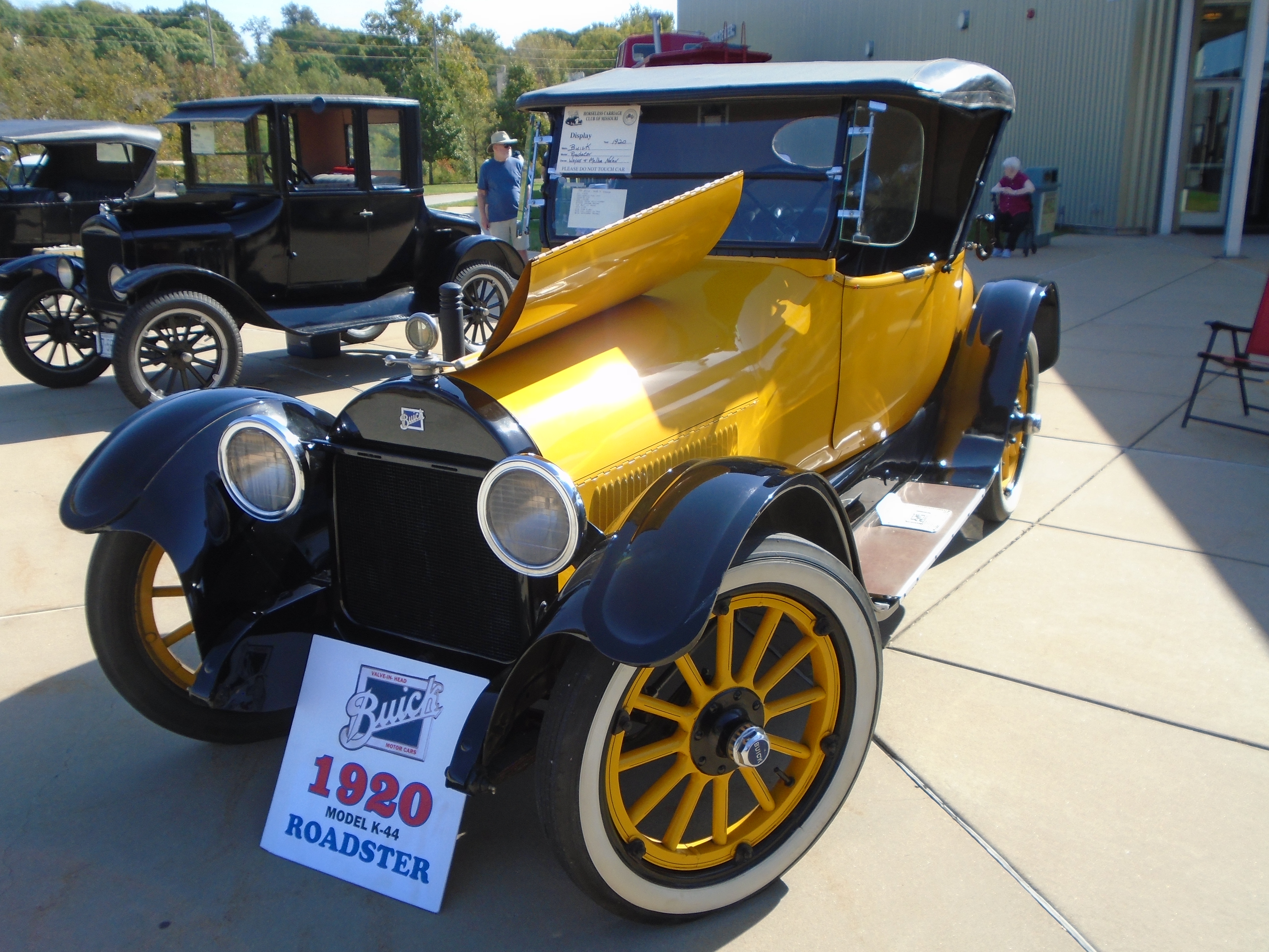 Classic Elegance: The 1920 Buick Model K - 44 Roadster