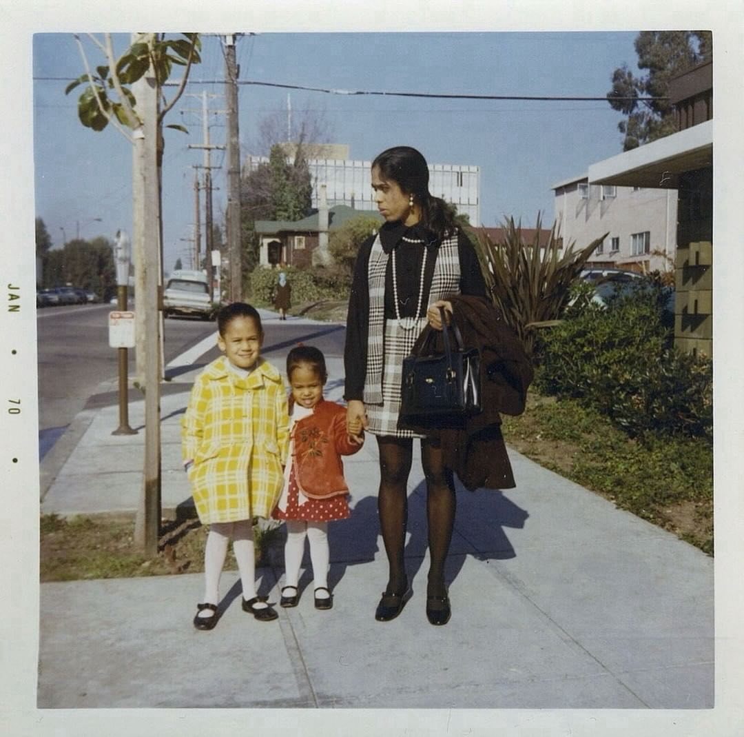 A Glimpse into History: Kamala Harris with Her Sister and Mother in Berkeley, 1970