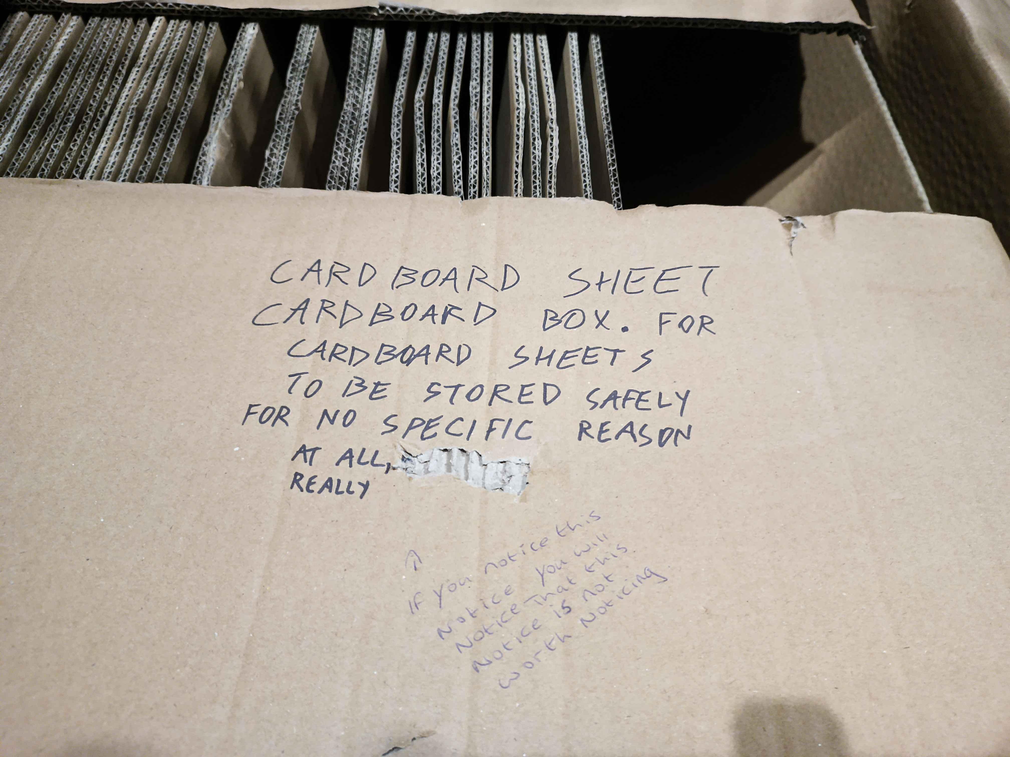 Cardboard soaking in boxes: the ultimate mystery!