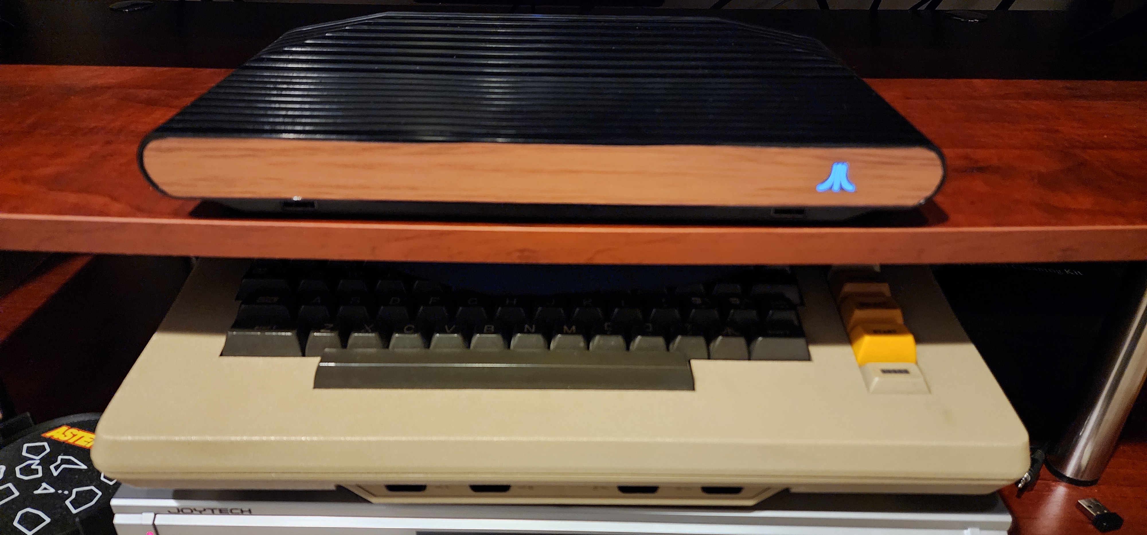 DIY Atari VCS with a Stunning Walnut Grain Finish