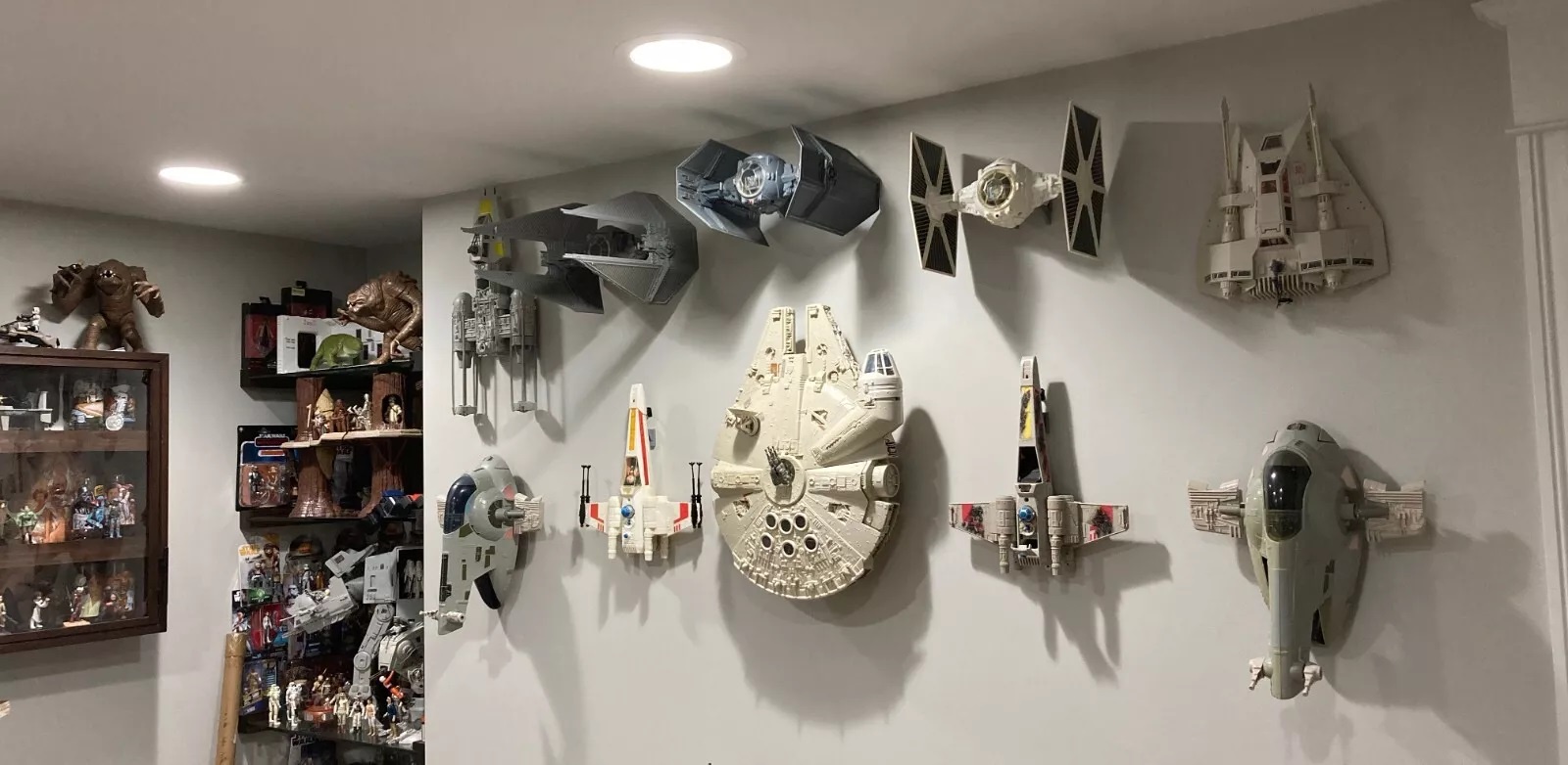 Check out this amazing collection of Star Wars vehicles!