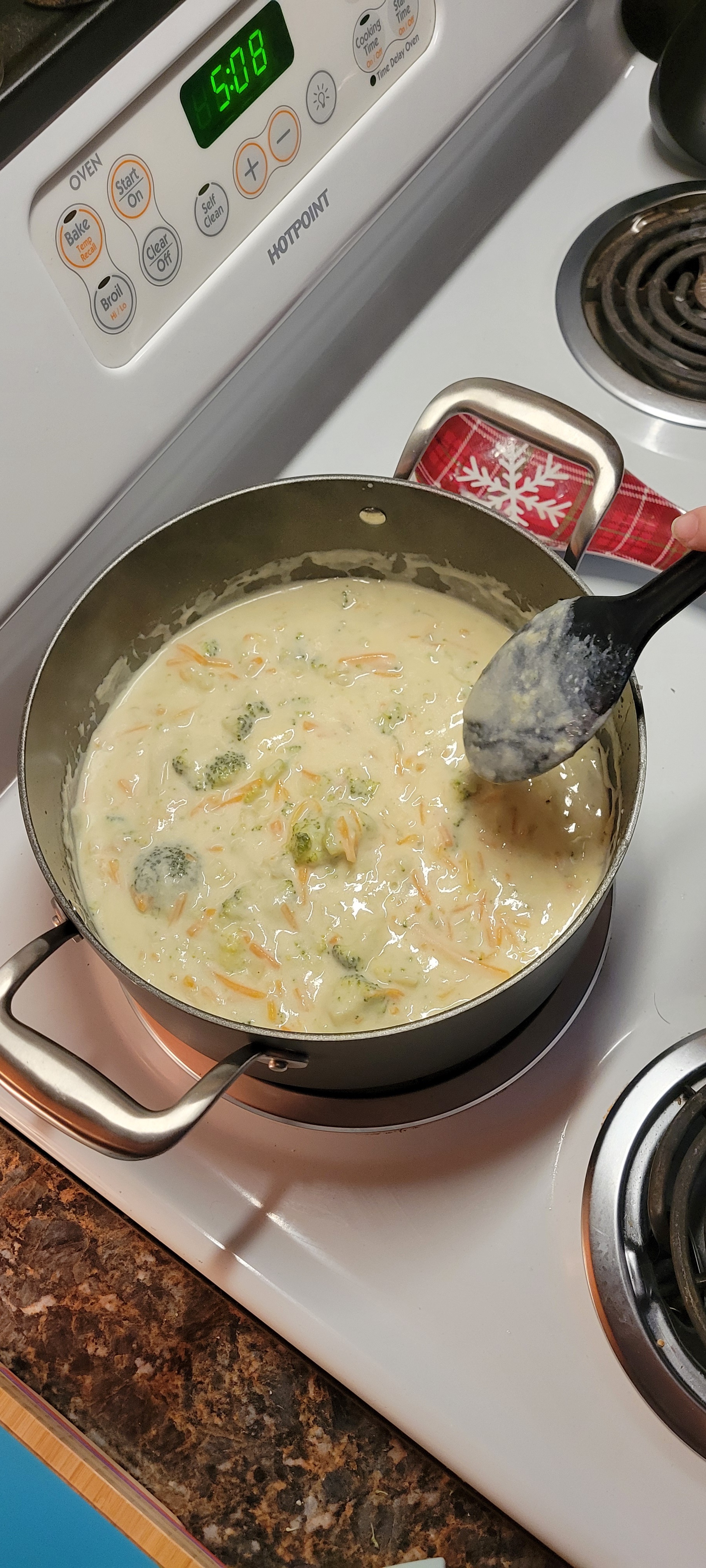 Warm and Comforting Cheddar Broccoli Soup
