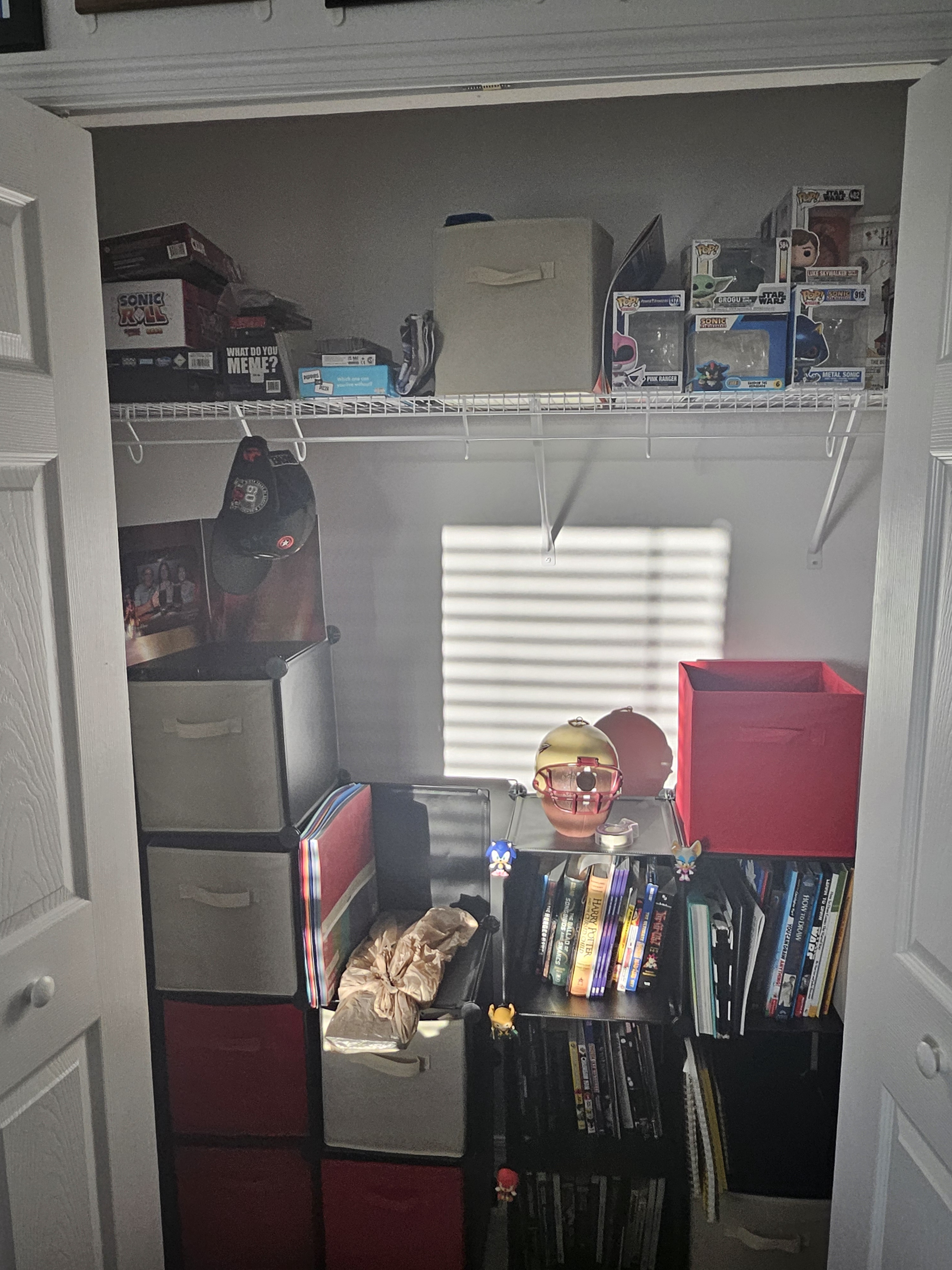 Check out my awesome new game room setup!