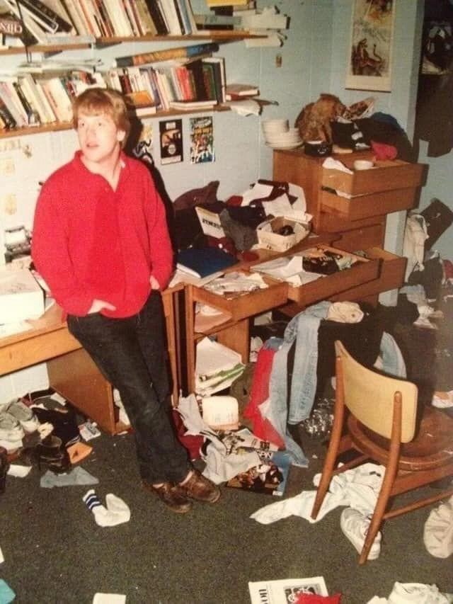 A Glimpse of Philip Seymour Hoffman in His NYU Dorm Room During the 80s