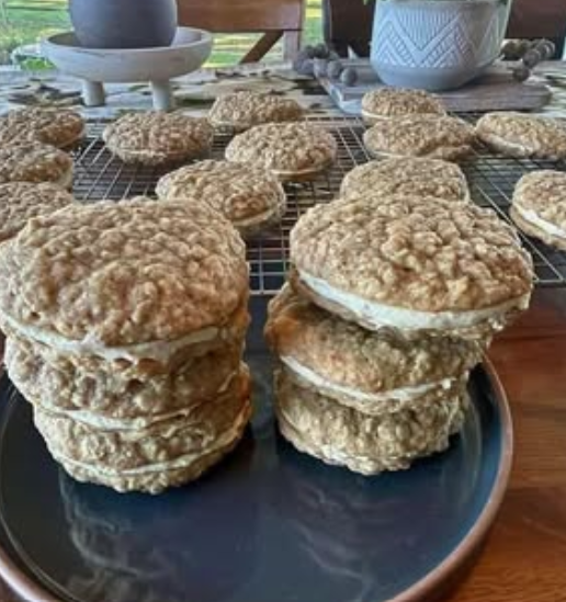 Create Your Own Delicious Homemade Oatmeal Cream Pies