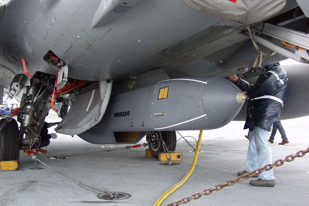 Historic Moment: Ukraine Strikes Back with British Missiles in Russia