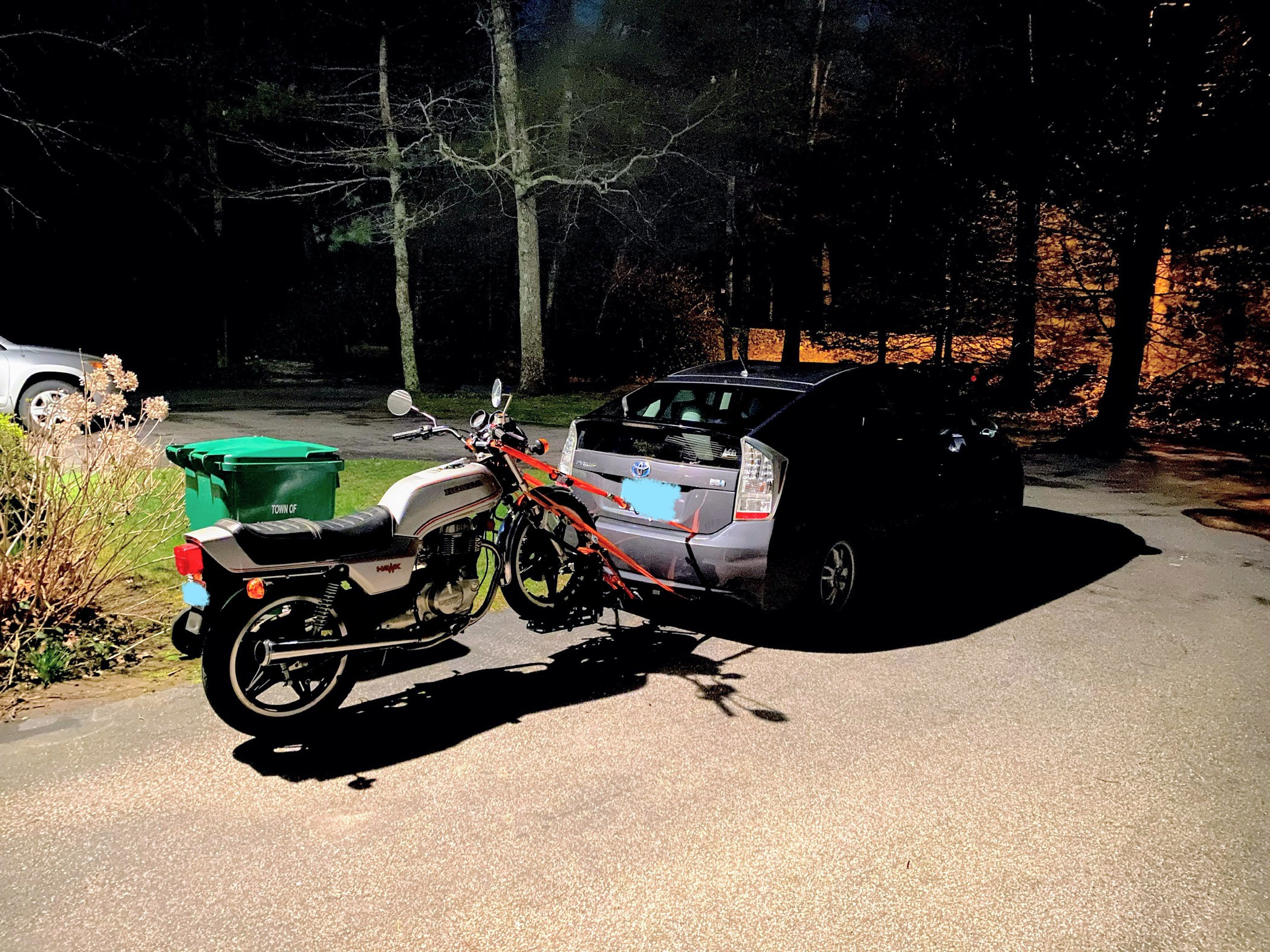 Check Out This Prius Gen 3 Towing a Motorcycle!