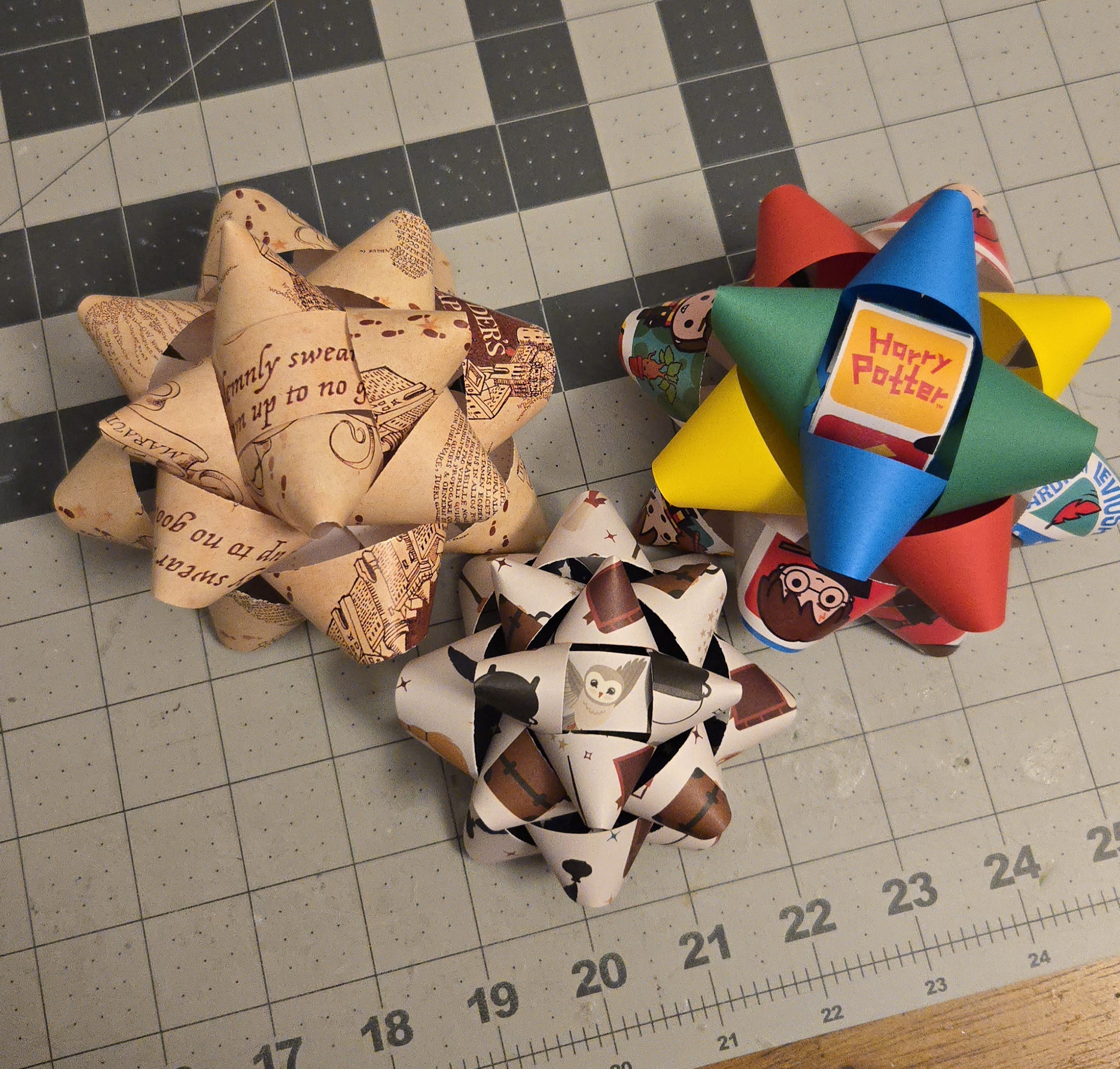 A Trio of Enchanting Harry Potter Gift Bows