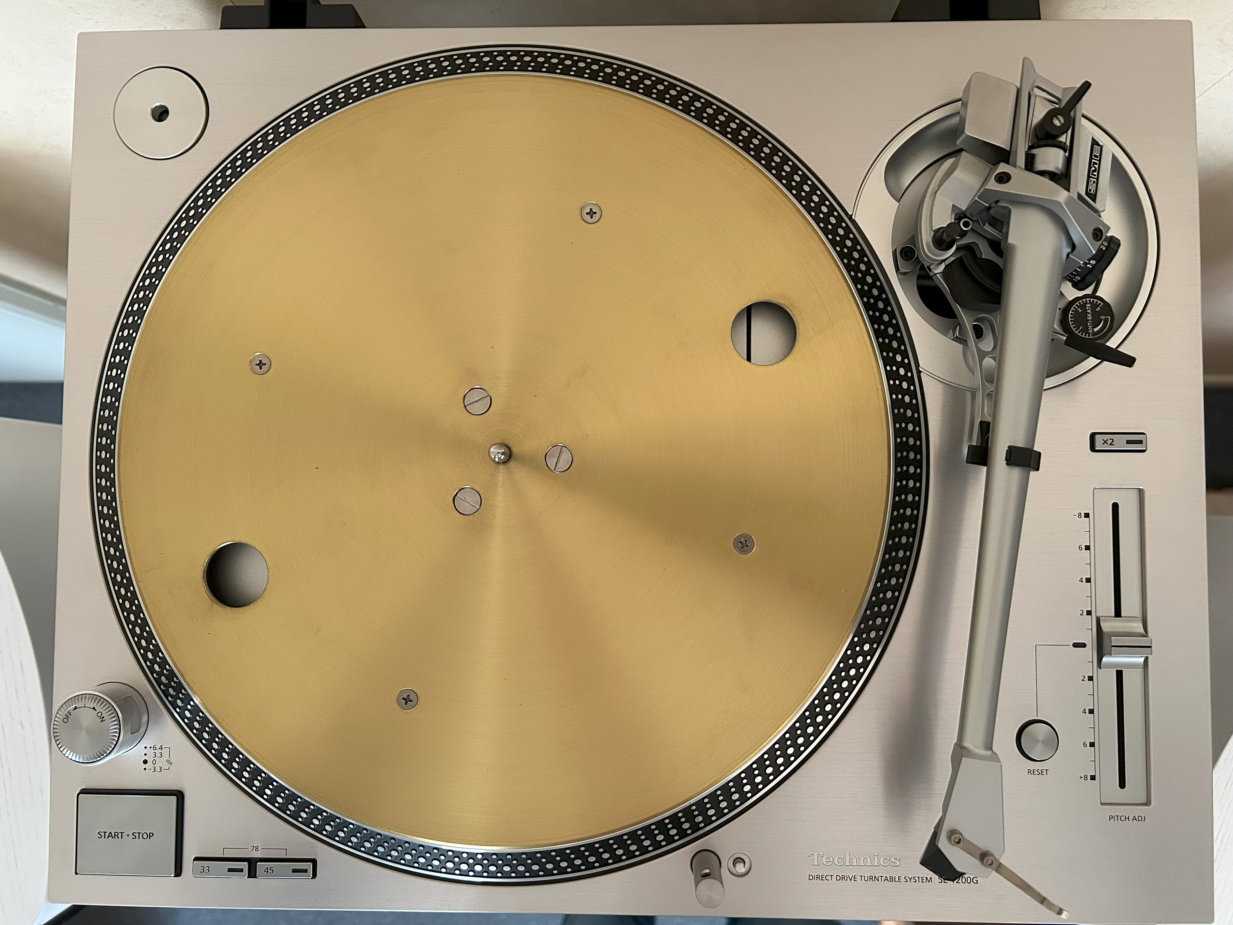 Cleaning the Brass Platter of a Technics SL-1200G Turntable