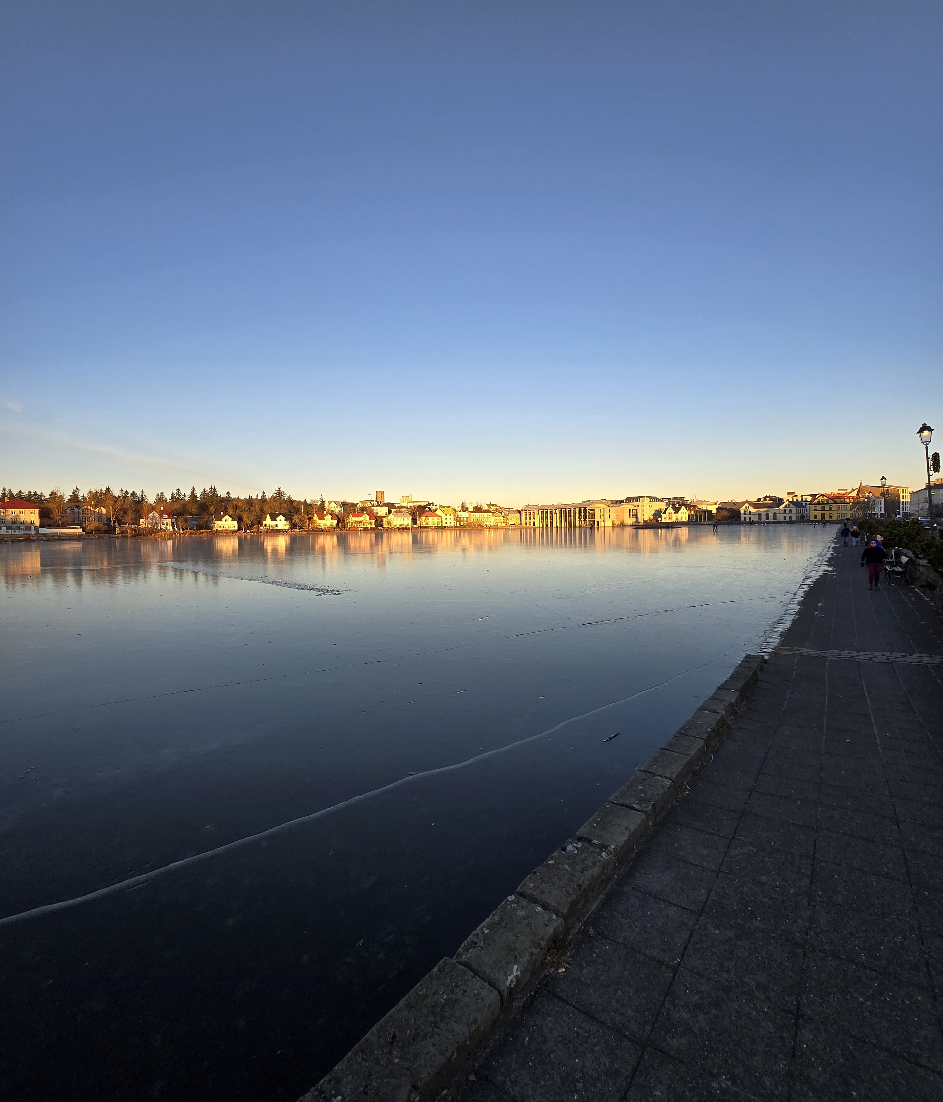 Reykjavik Lake: A Stunning View in December 2024