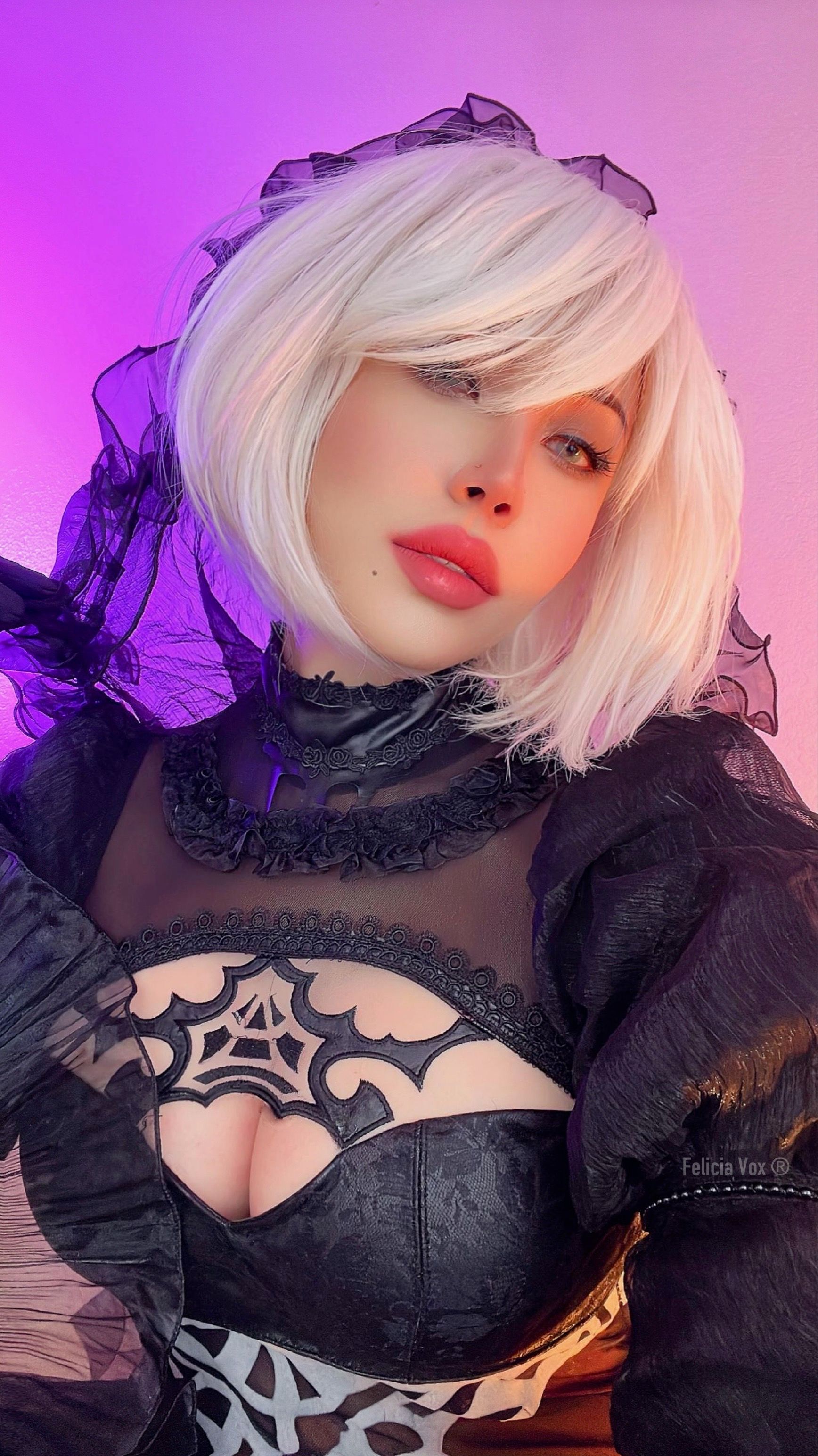 Transforming into Bride 2B: A NieR: Automata Cosplay