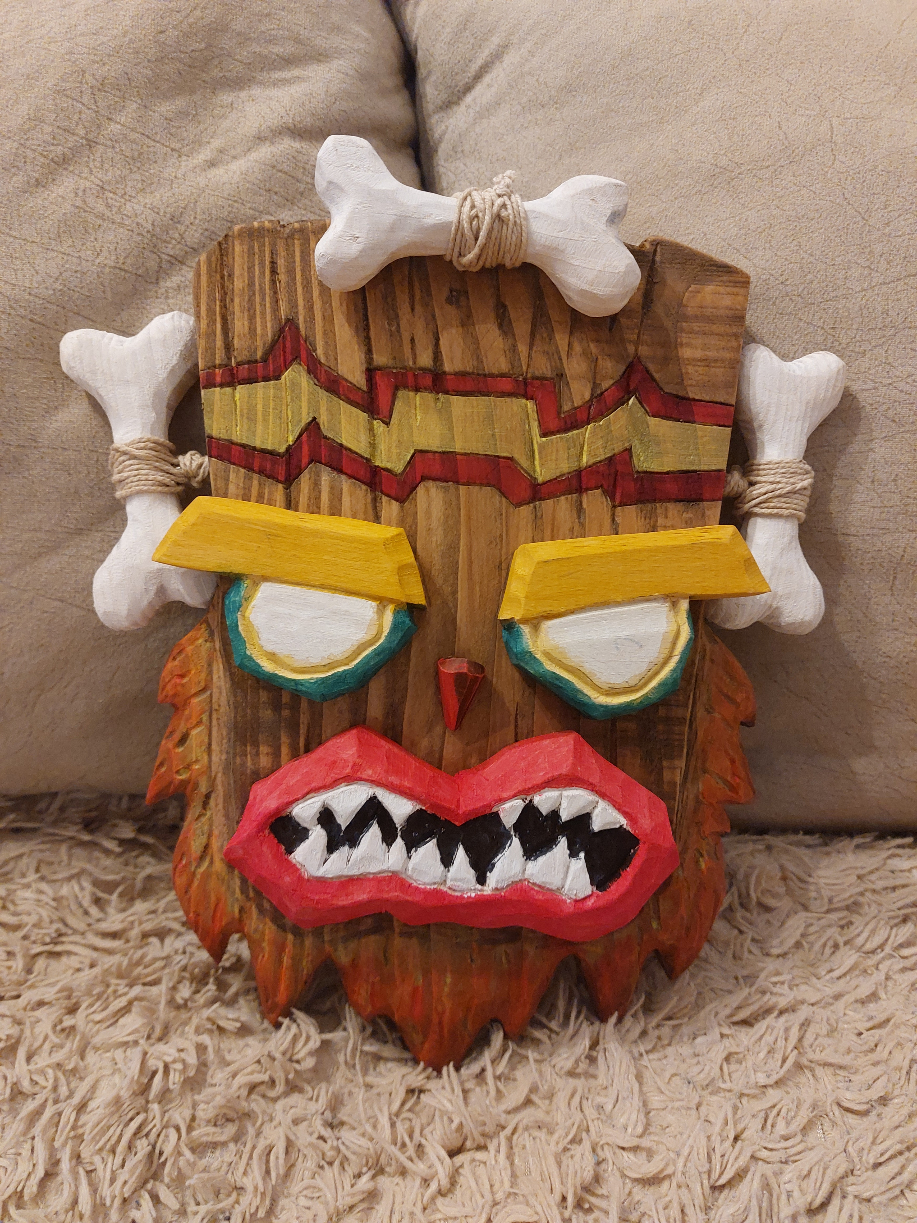 Handcrafted Uka Uka Mask from Crash Bandicoot: A Wooden Masterpiece