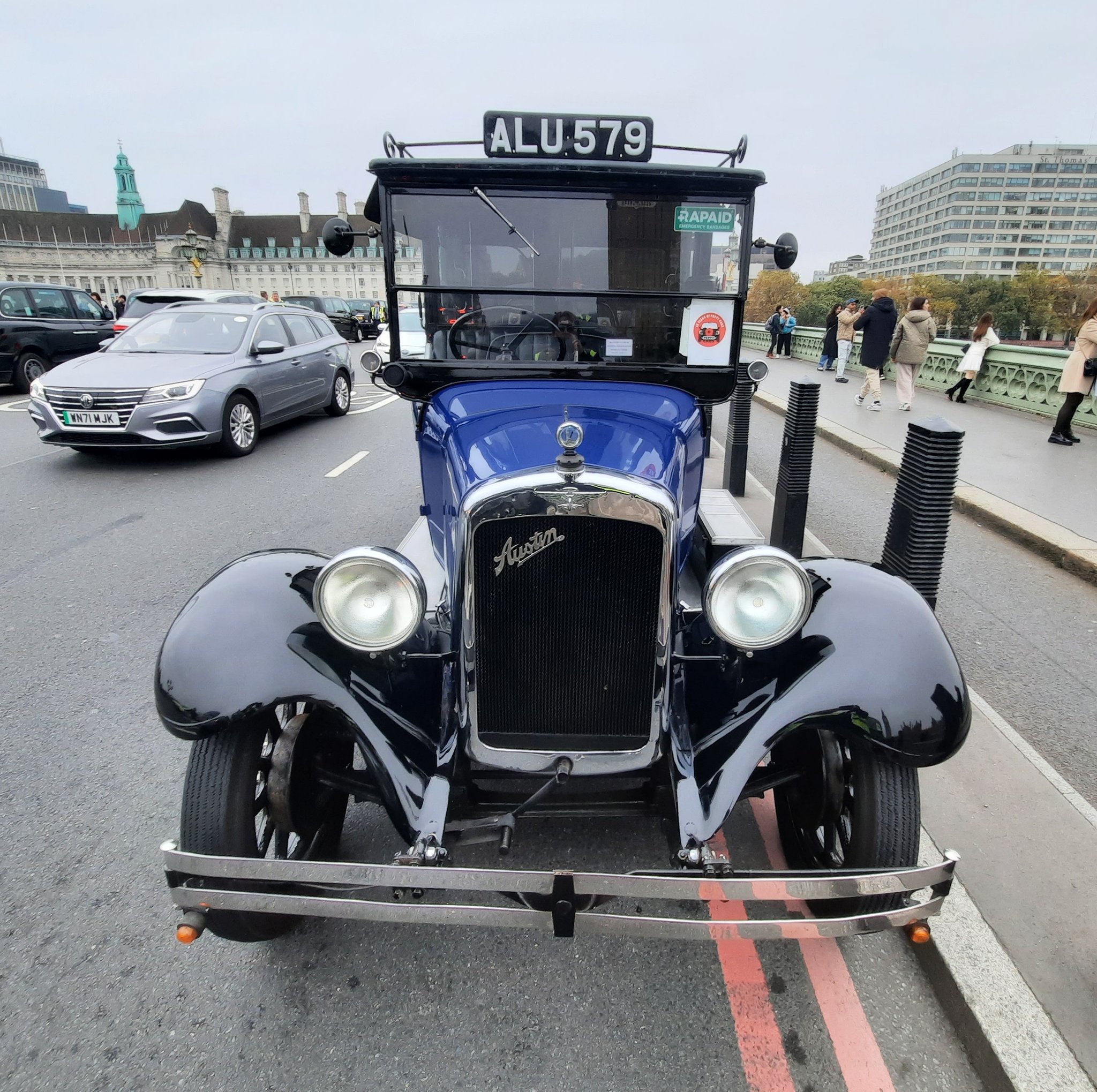 Black Cabs Old and New: Honoring Veterans on Remembrance Sunday