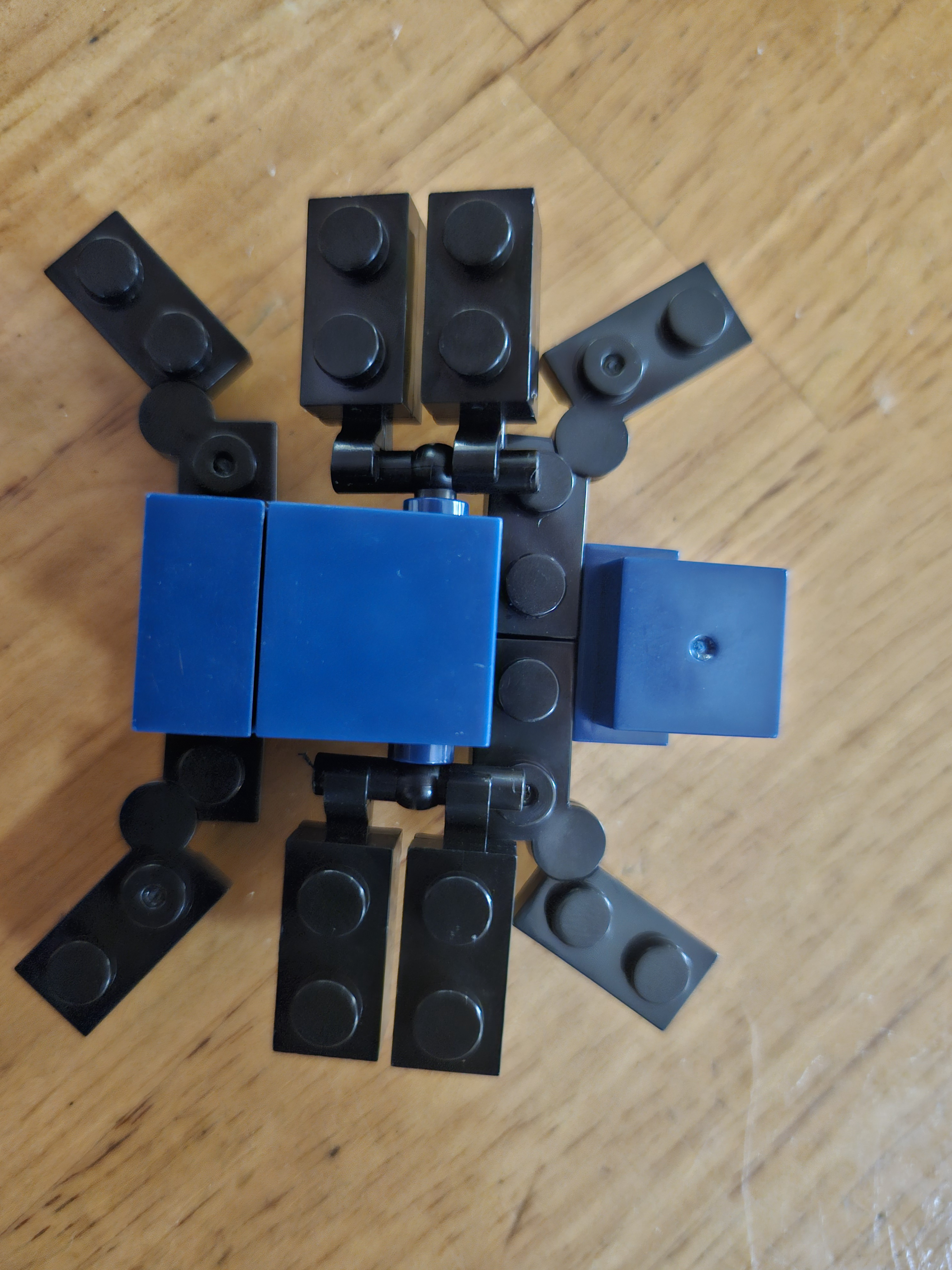 Building a Minecraft Spider: Step-by-Step Guide for Your Advent Calendar