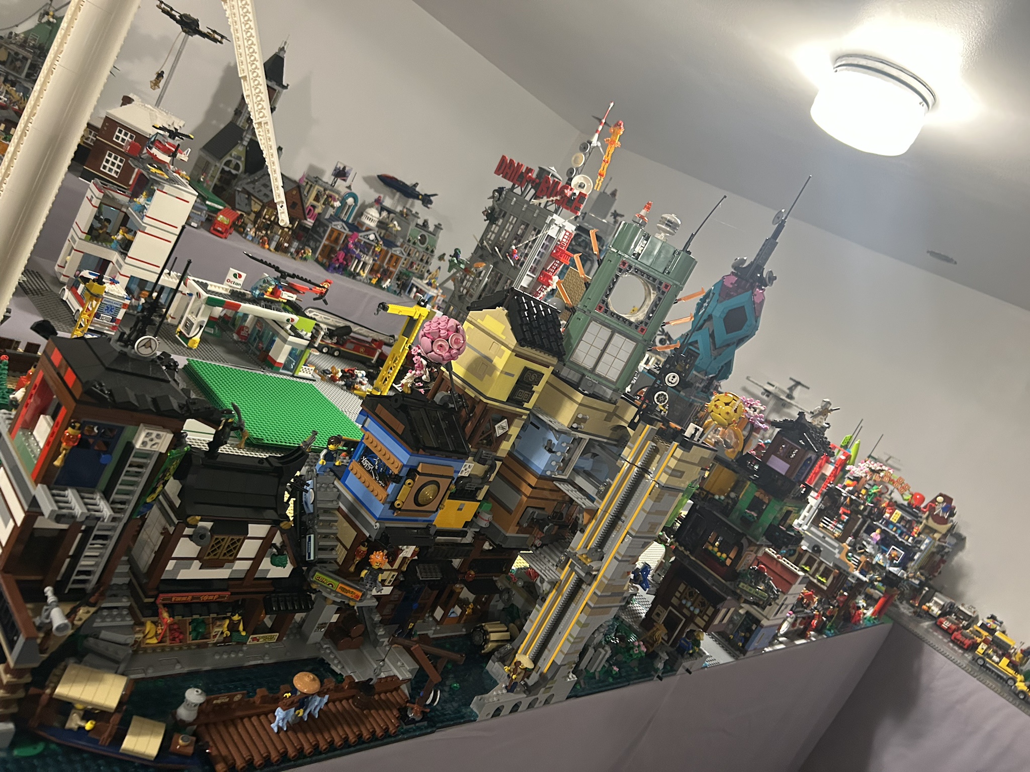 The world of LEGO awaits!