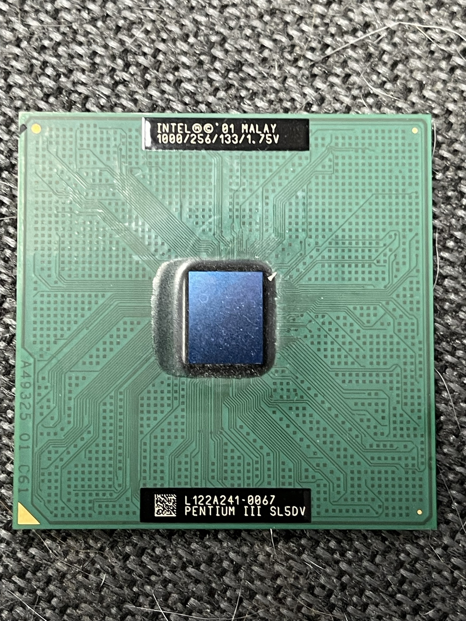 What else can I say about this Pentium III chip? And why won't that tiny QR code scan?