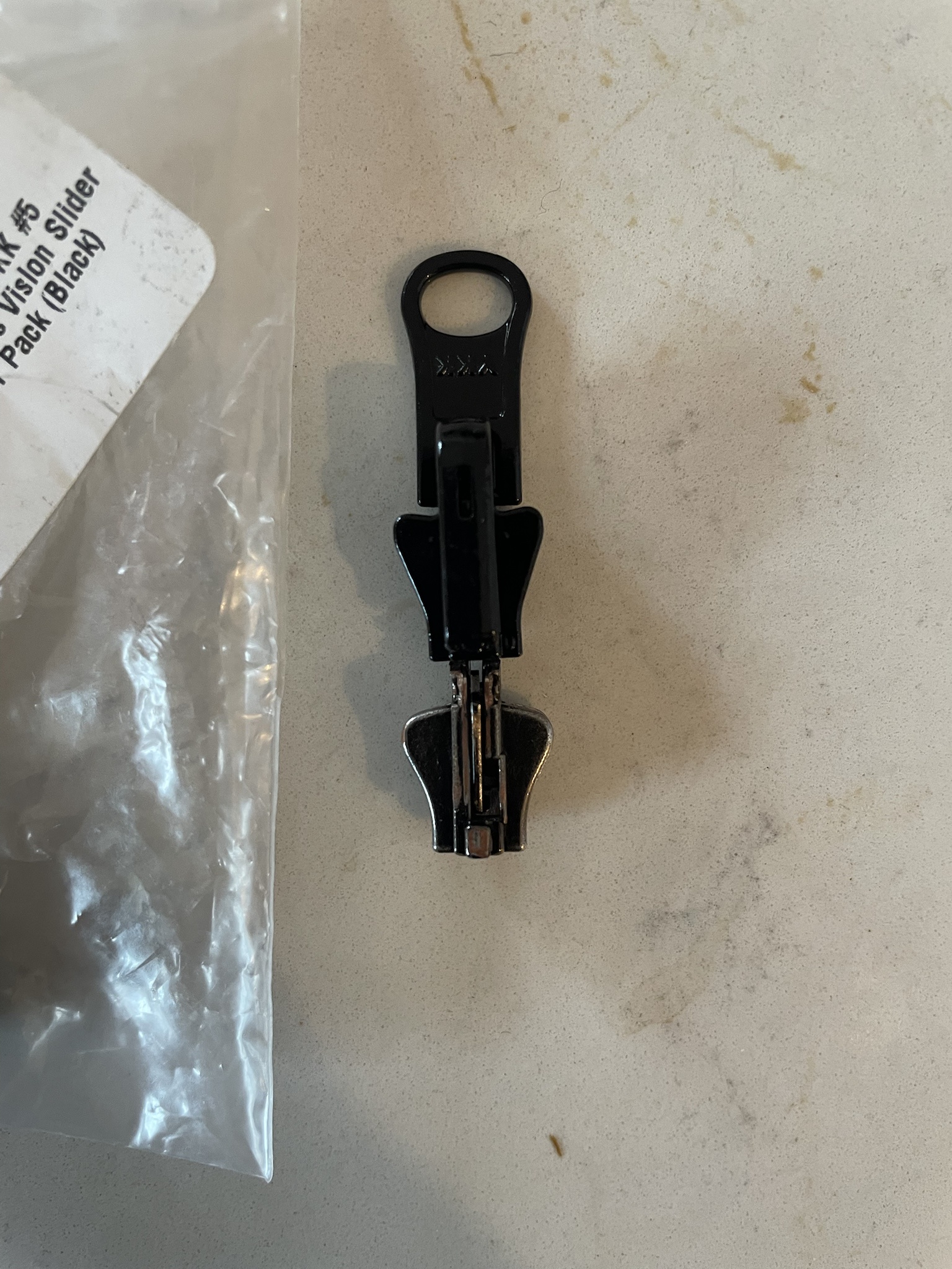 Which Vislon zipper slider is the one on the bottom?
