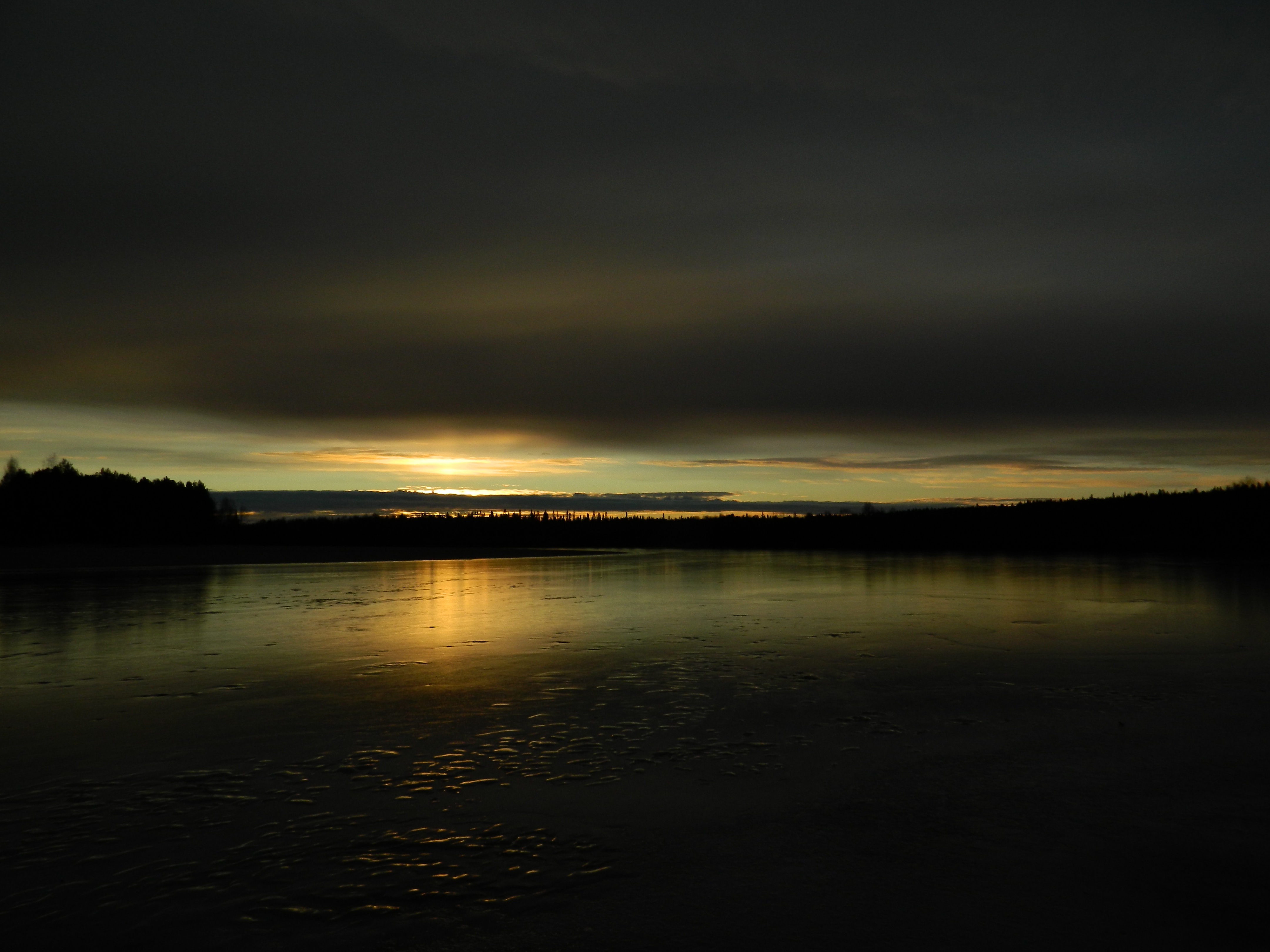 Witness the Sun Setting in Lapland at 2:20 PM