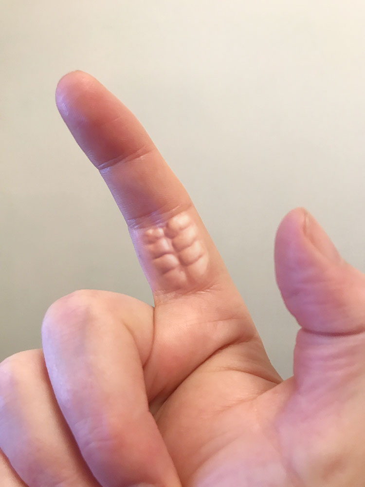 Scrolled So Much I Developed Finger Abs: The New Workout Trend