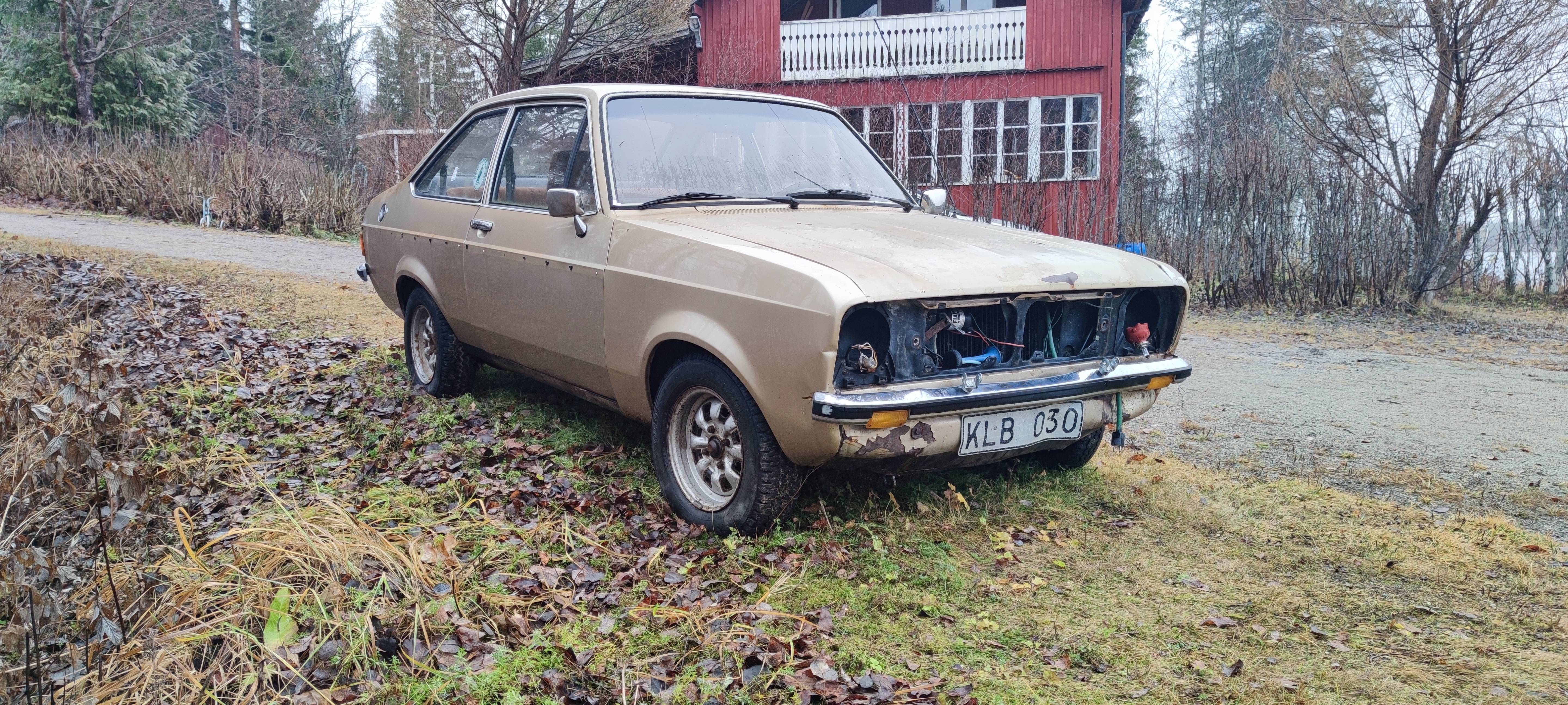 Throwback to the Classic Ford Escort 1.6 GL from 1978