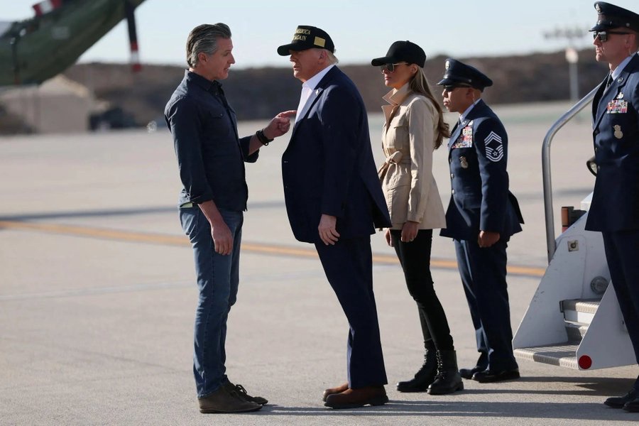 An Unexpected Encounter: Newsom Meets Trump on the Tarmac