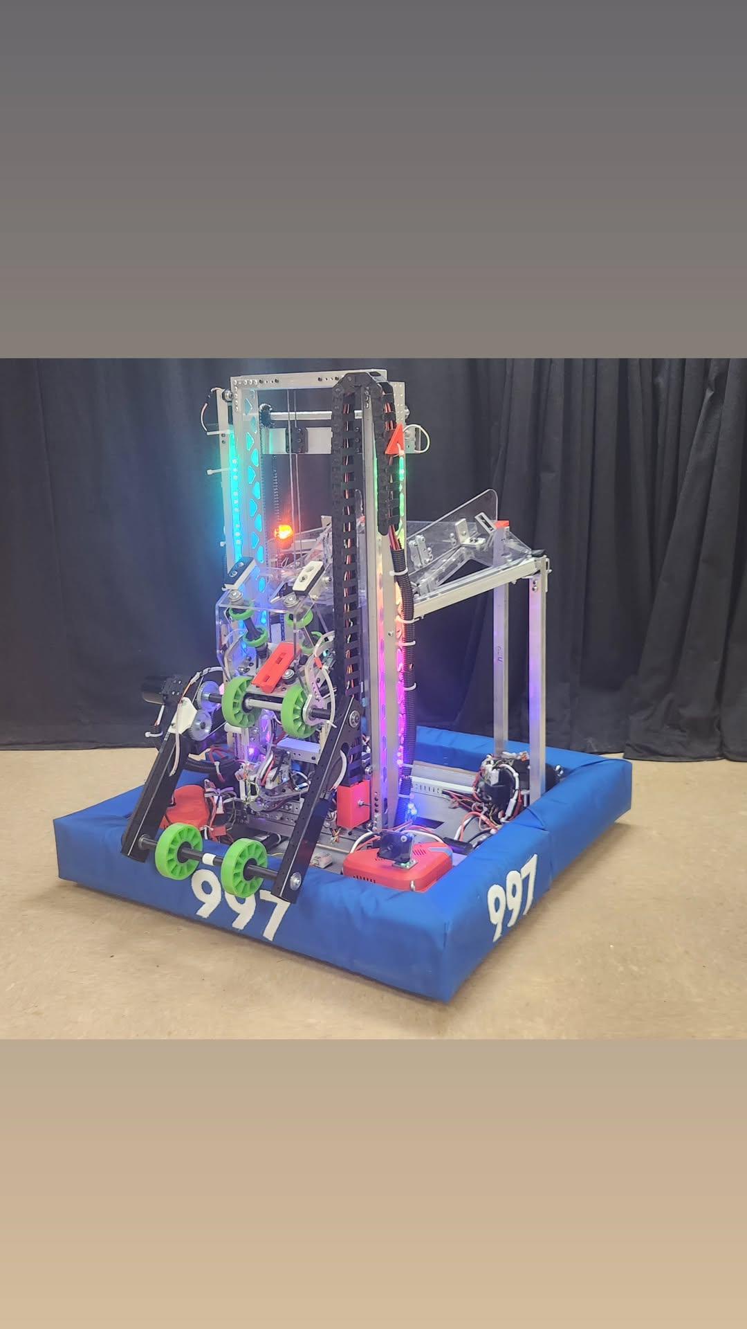 Meet Team 997 2925: The Incredible Robot Hydra