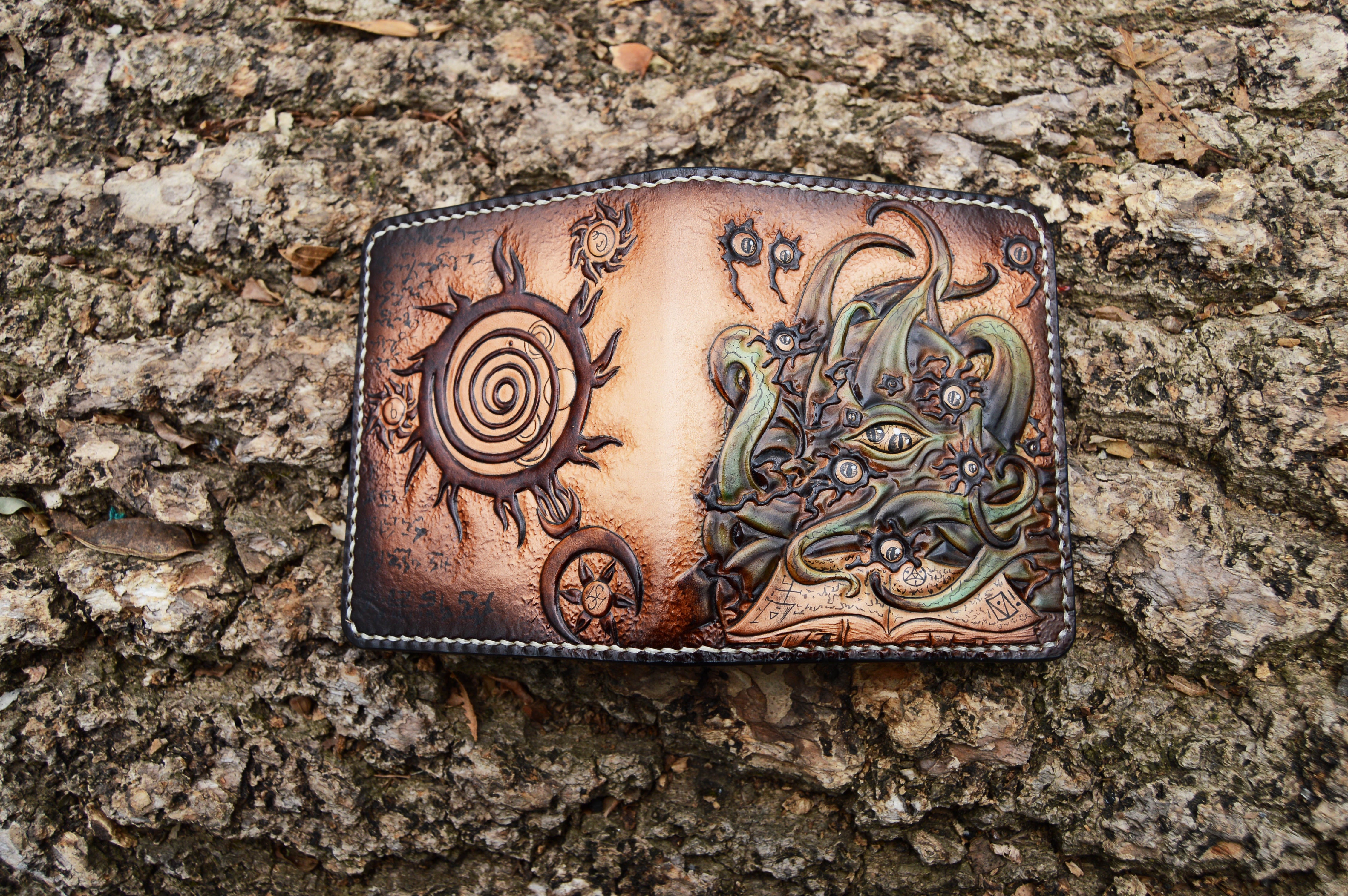 Hermaeus Mora: The Stylish Short Wallet You Need