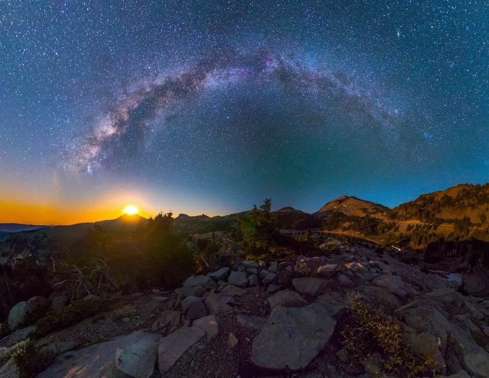 Stargazing Under the Milky Way Arch