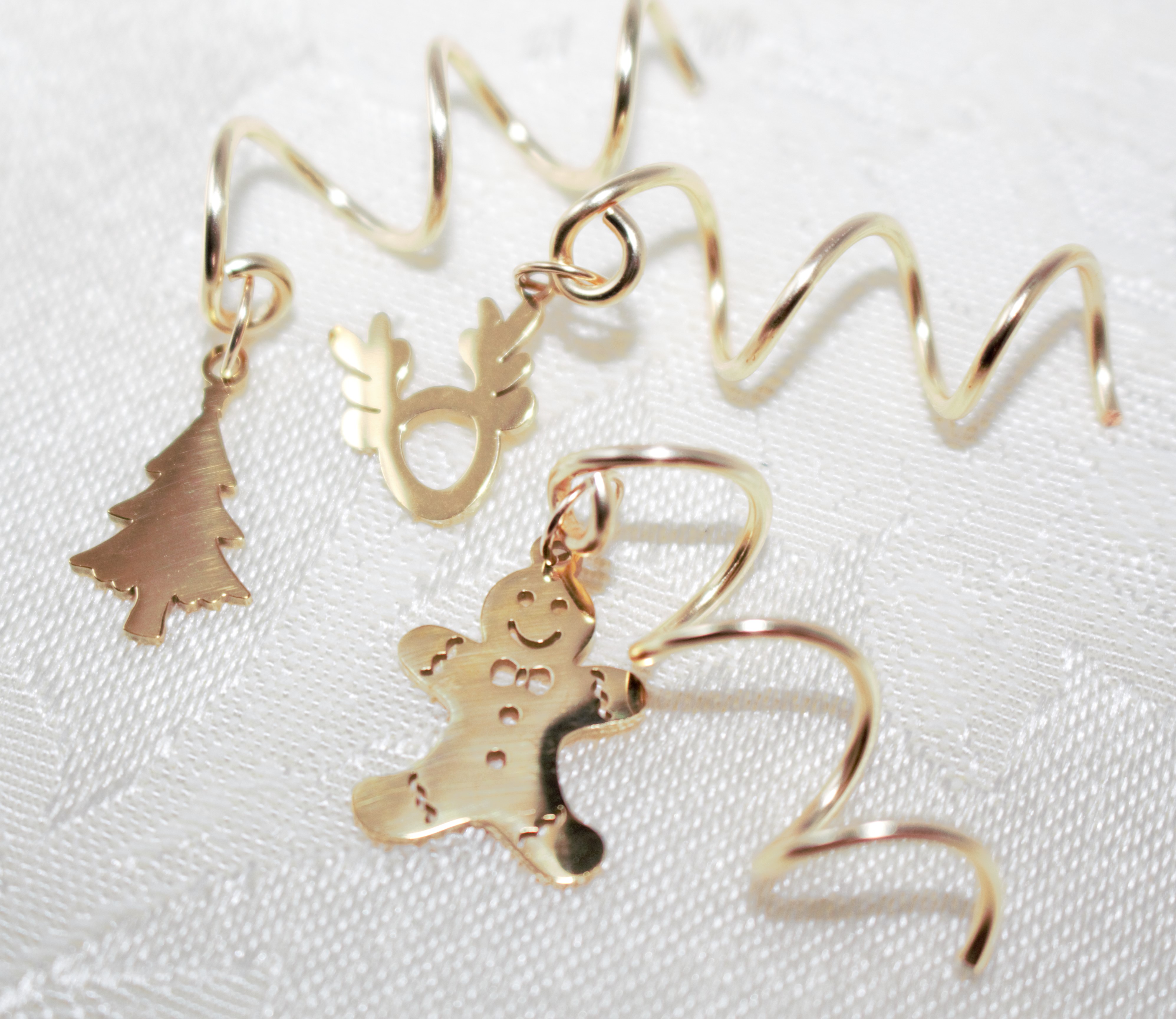 Crafting Hair Jewelry: Explore the Festive Collection!