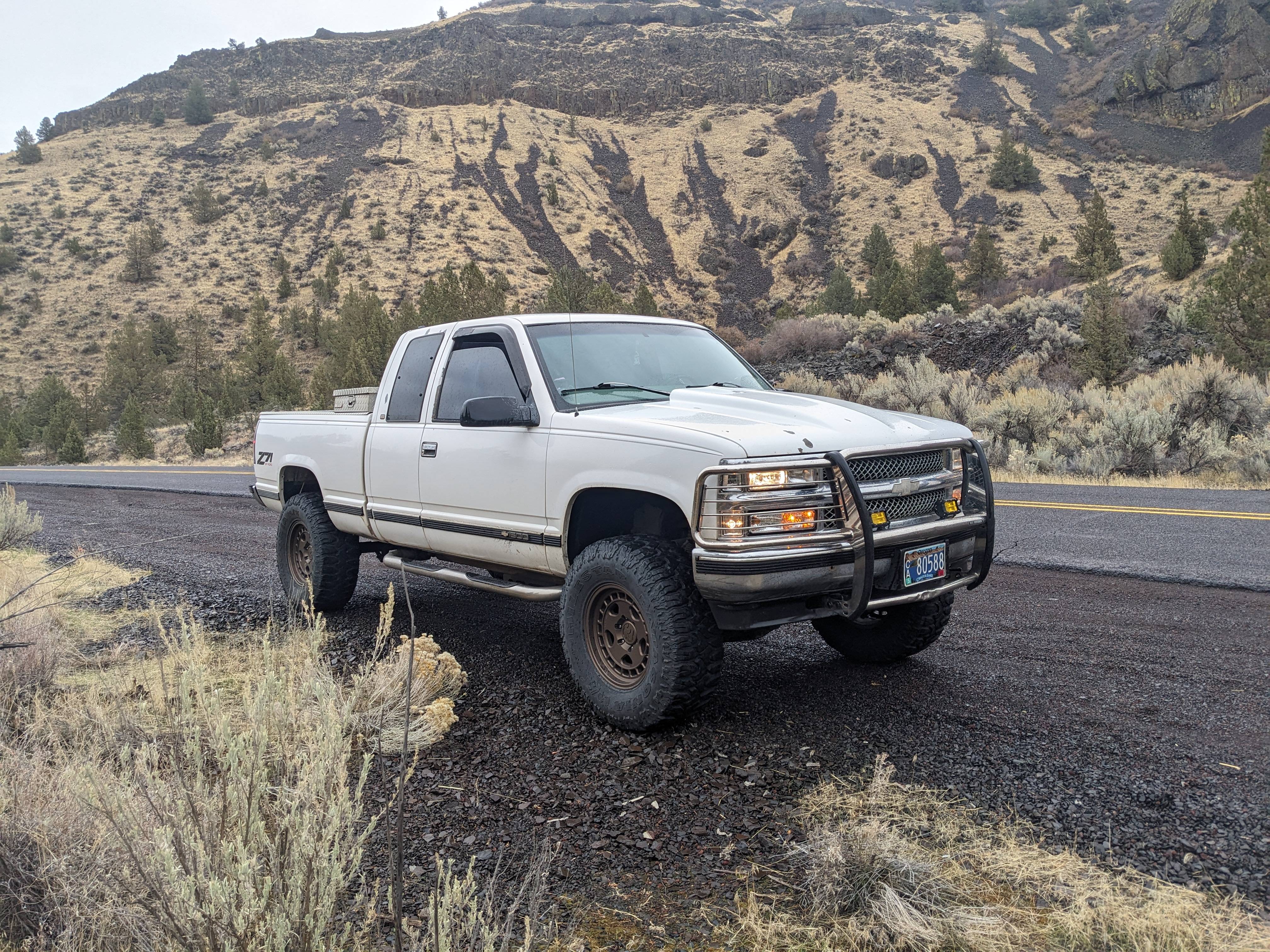 The Legendary 98 Silverado: A Classic on Wheels