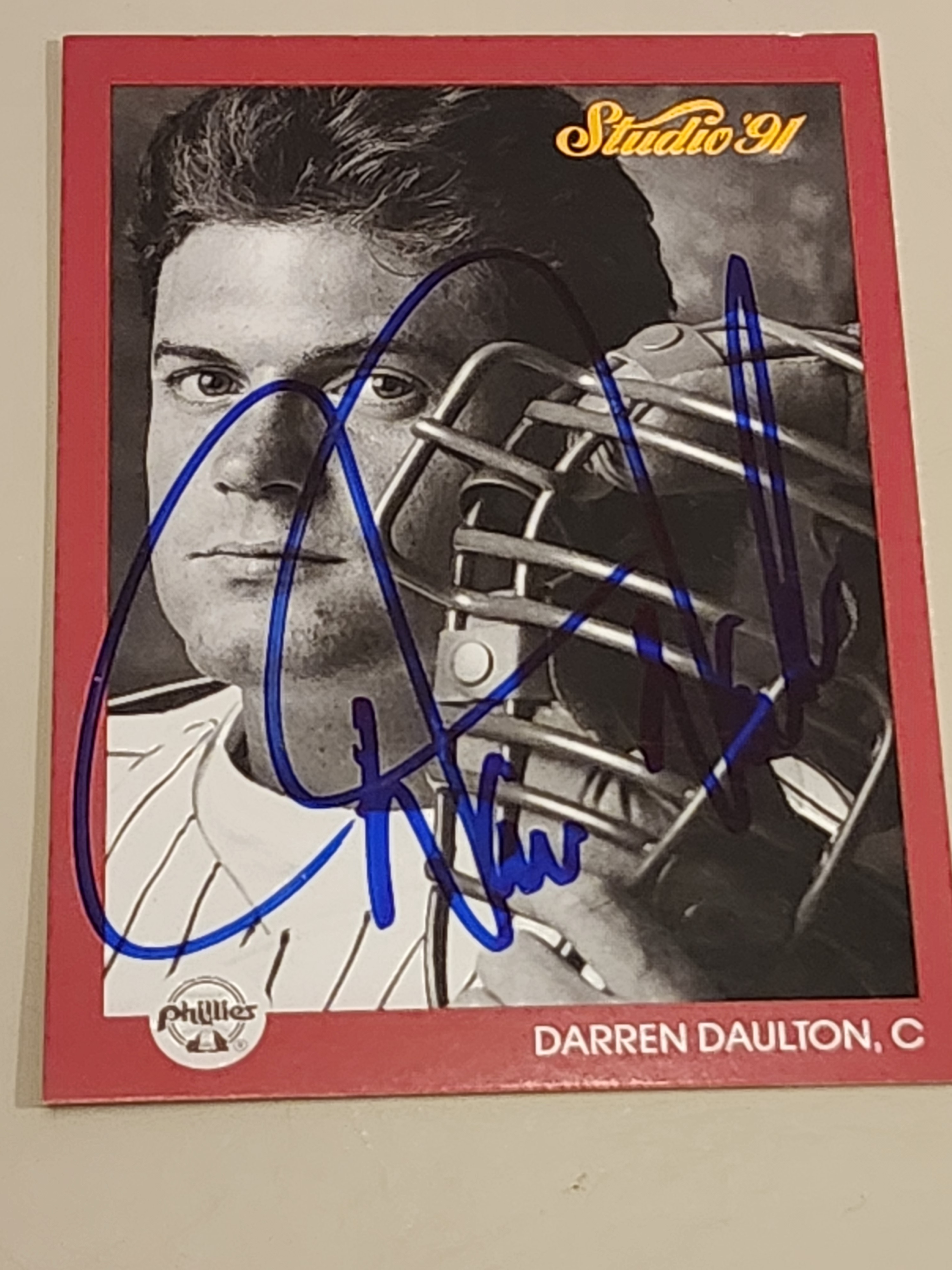 A Glimpse of History: Darren Daulton's Autograph