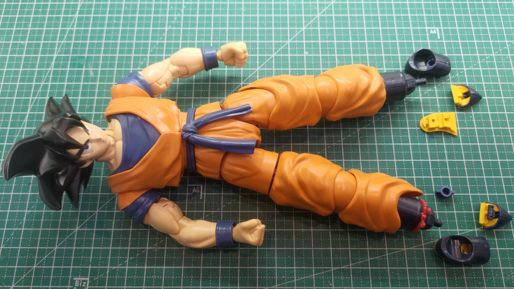 Toy repaired: Bandai Master Grade Figurerise SonGoku Plastic Model Kit