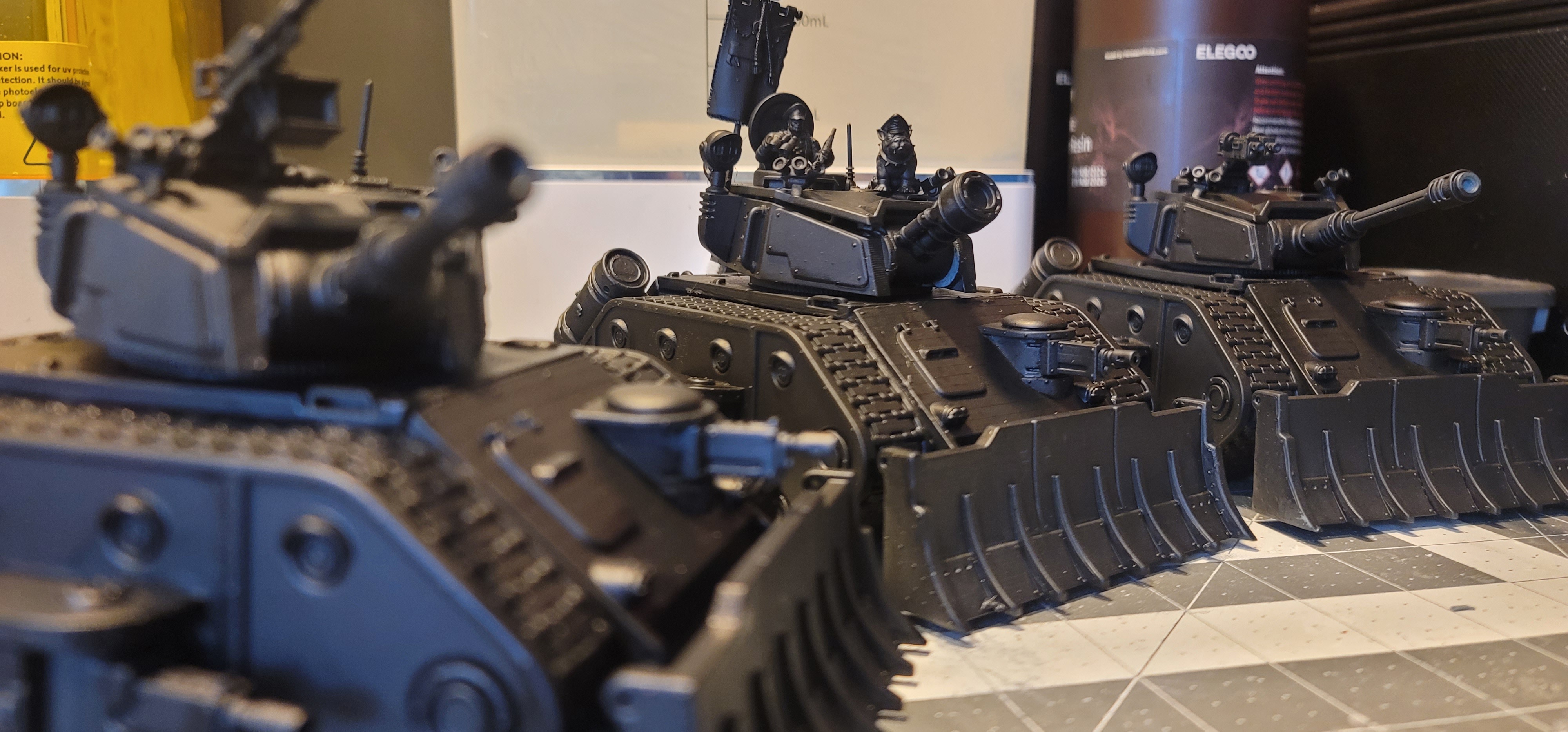 Check out these 3D printed Imperial Guard Leman Russ Proxies, all set for painting!