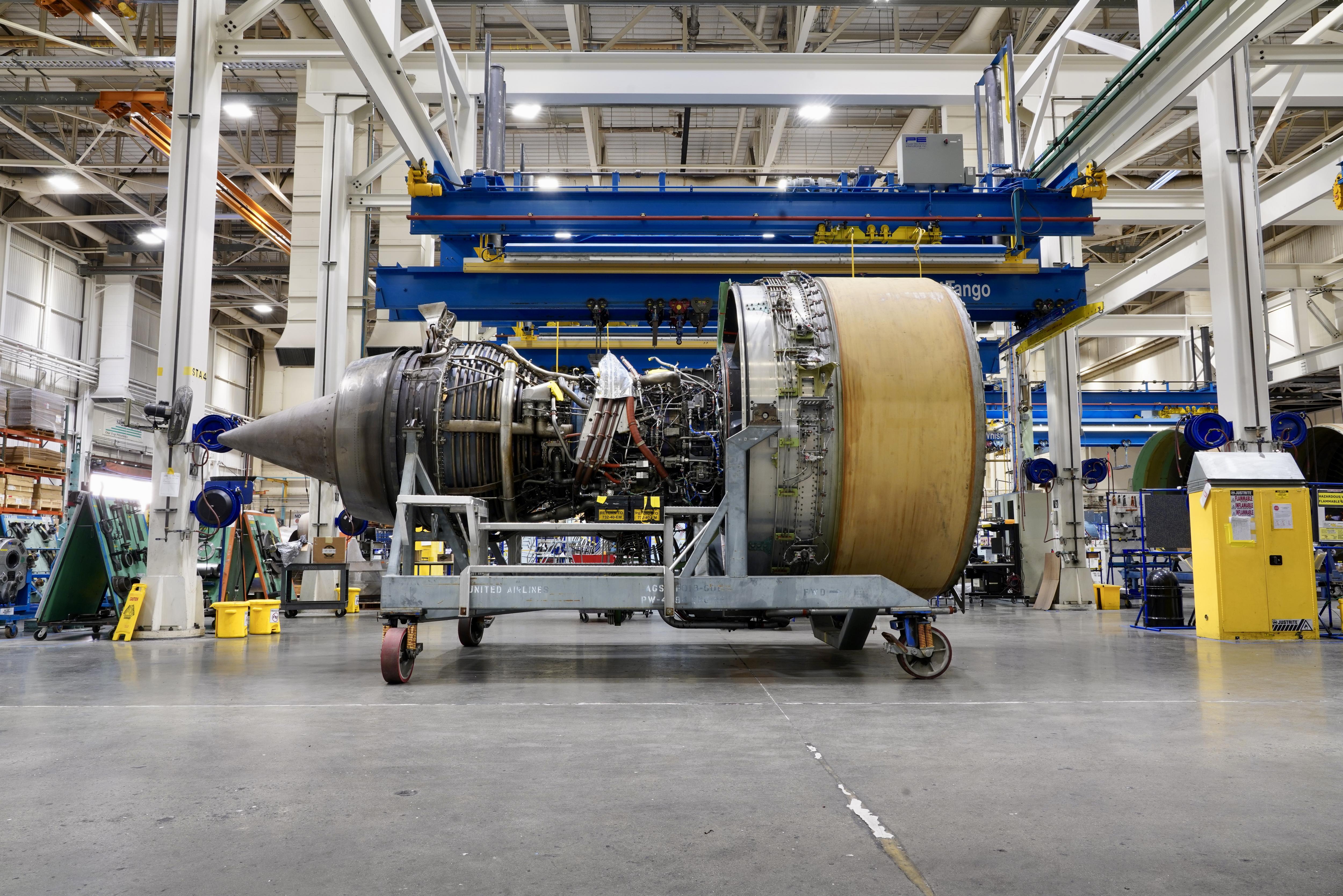 Exploring the Pratt & Whitney PW4000 Engine on a Boeing 777 at SFO 2024