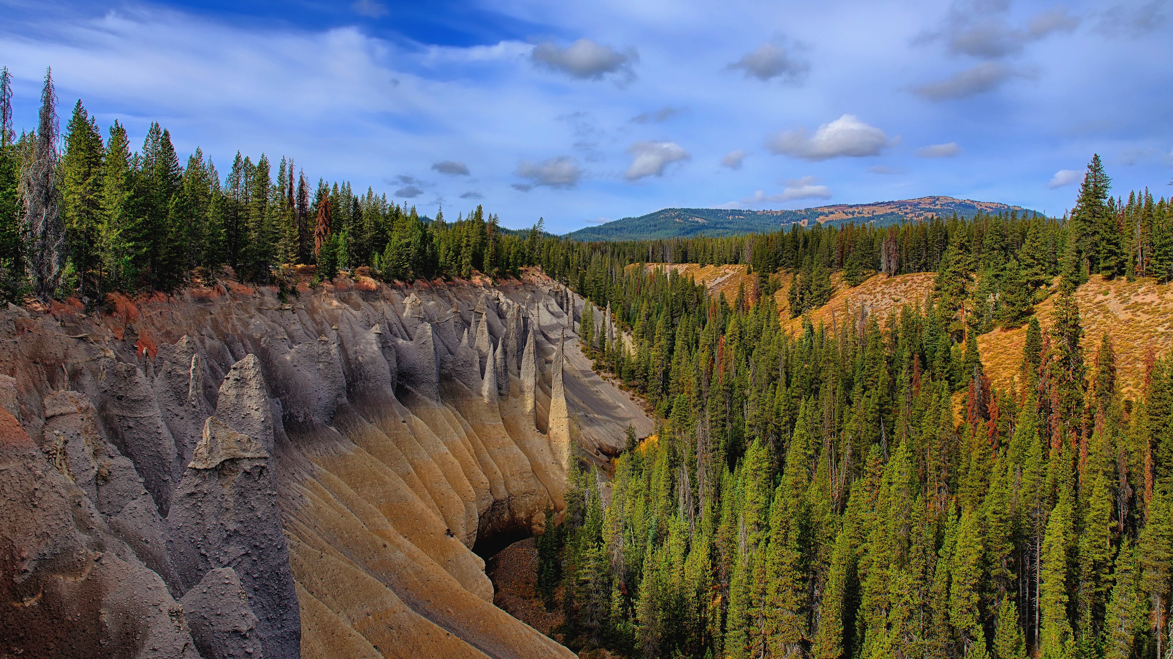 Stunning Painted Pinnacles: Nature's Masterpieces