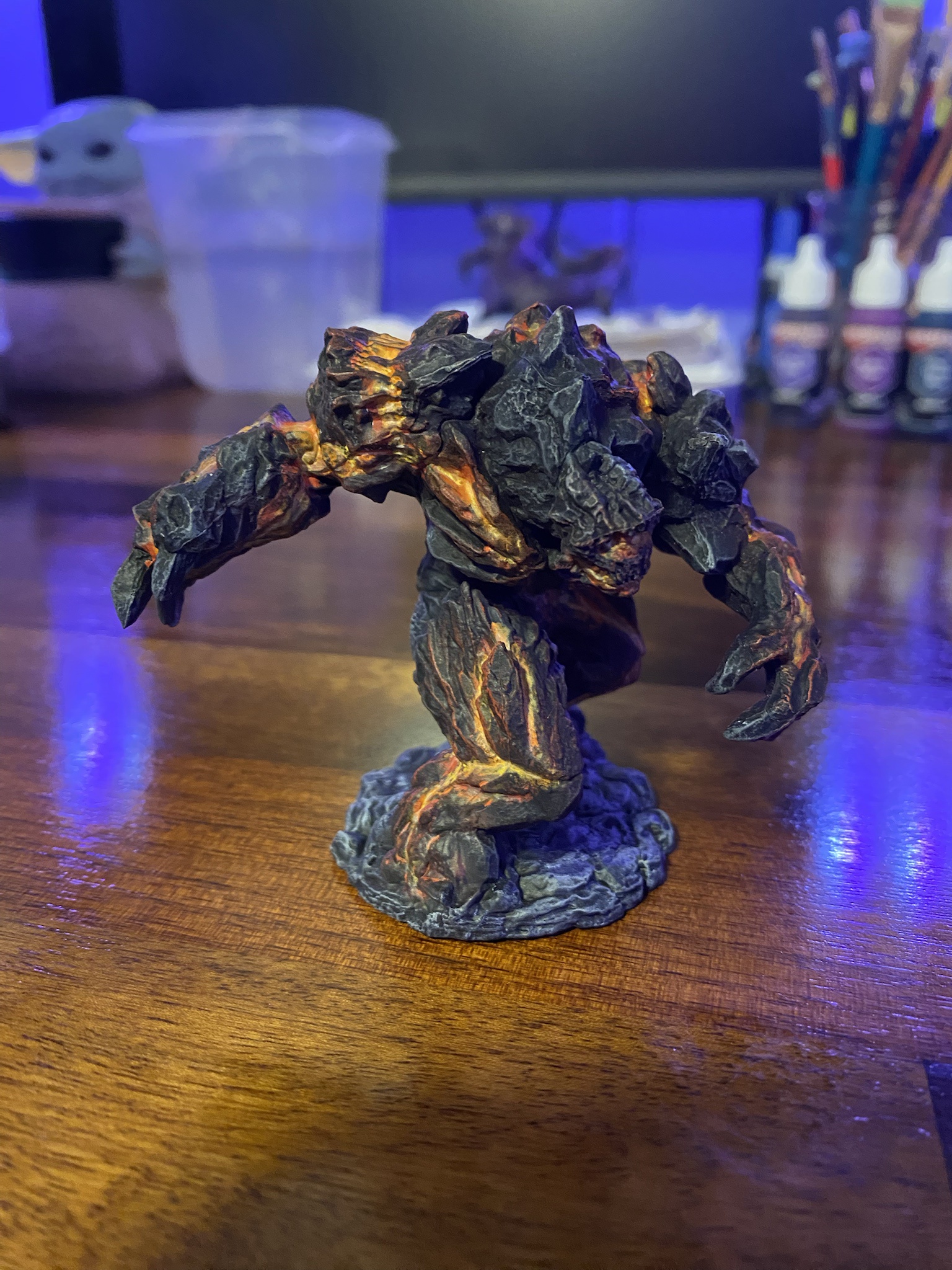 Nolzur’s Cinderslag Elemental - My first attempt at a fiery molten effect!