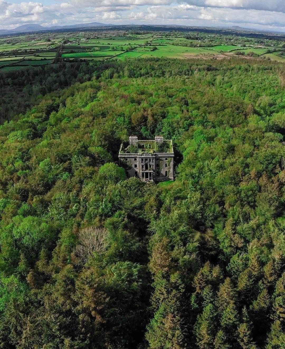 I would absolutely love to live in that place!
