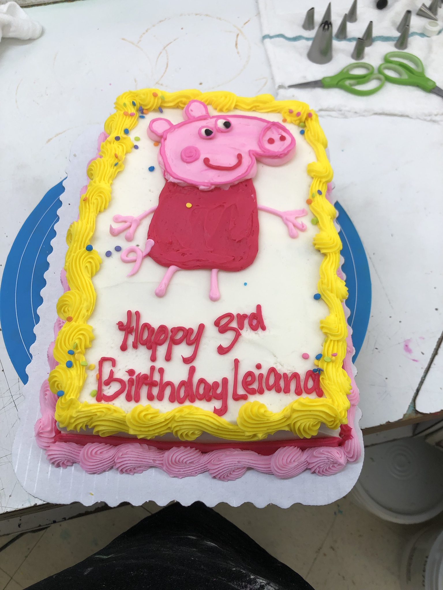 Deliciously Fun Peppa Pig Cake Creation