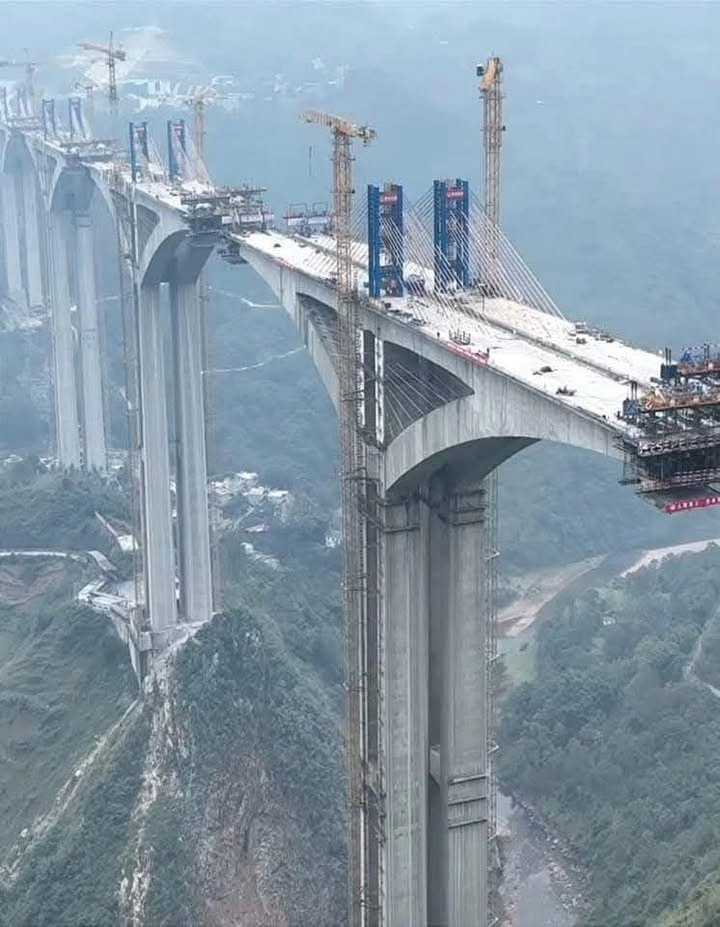 A Stunning Aerial View of the Liuzhi Grand Bridge Construction