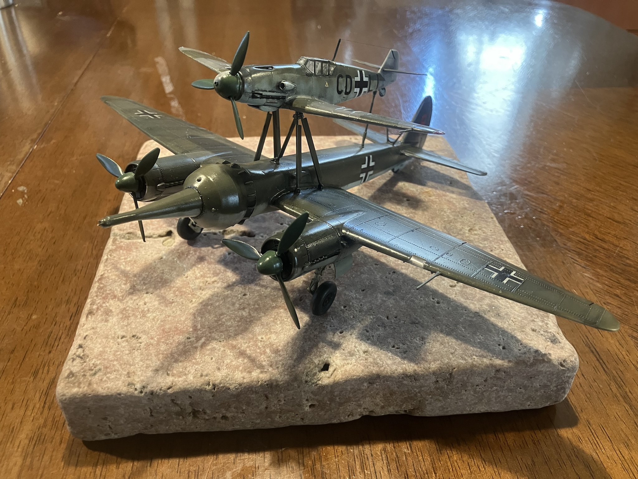 Building the 1/72 ITALERI MISTEL 1: A JU88A4 and Bf109F Combo