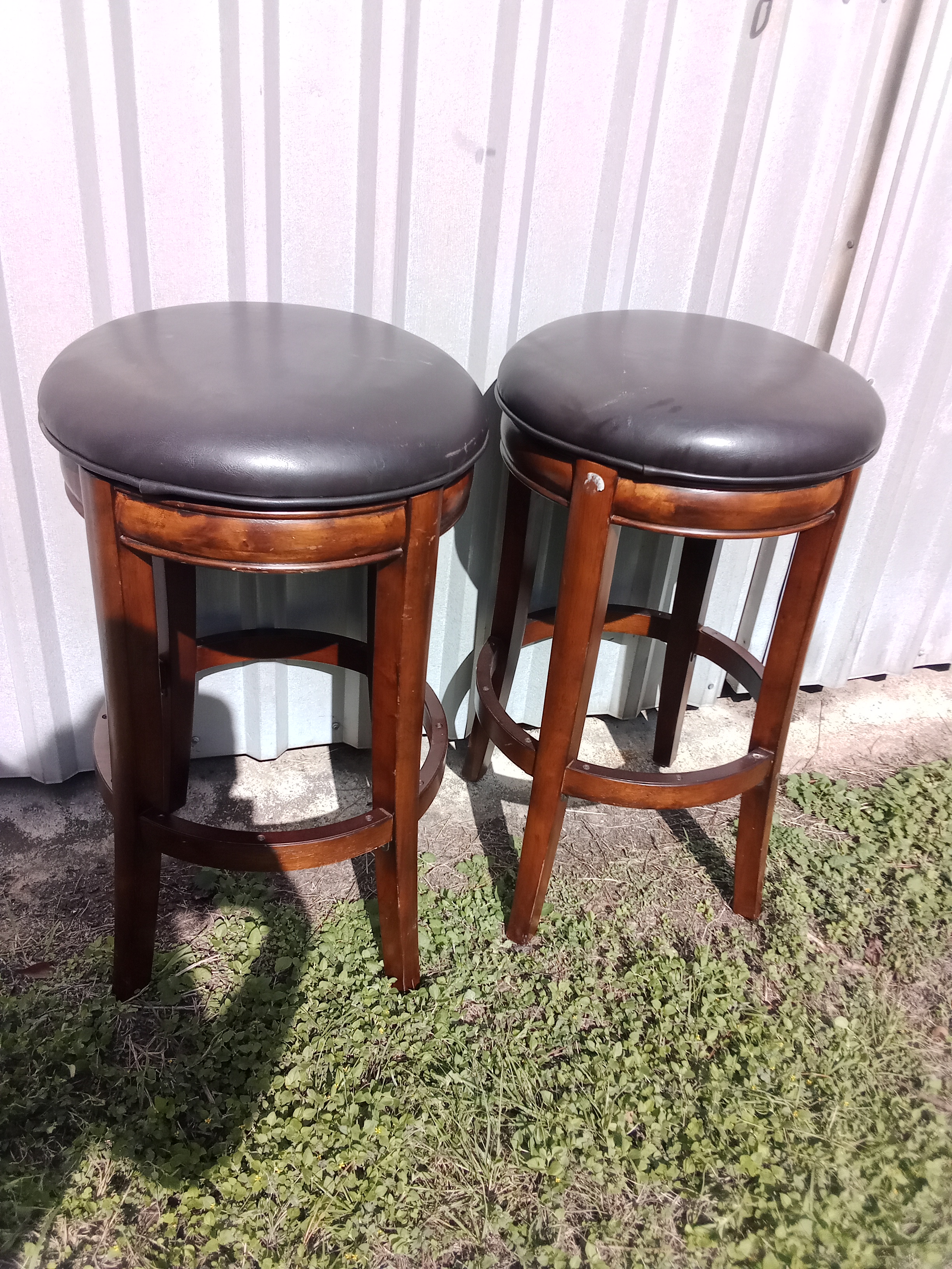 Innovative Design: Magellan Swiveling Wood Stools