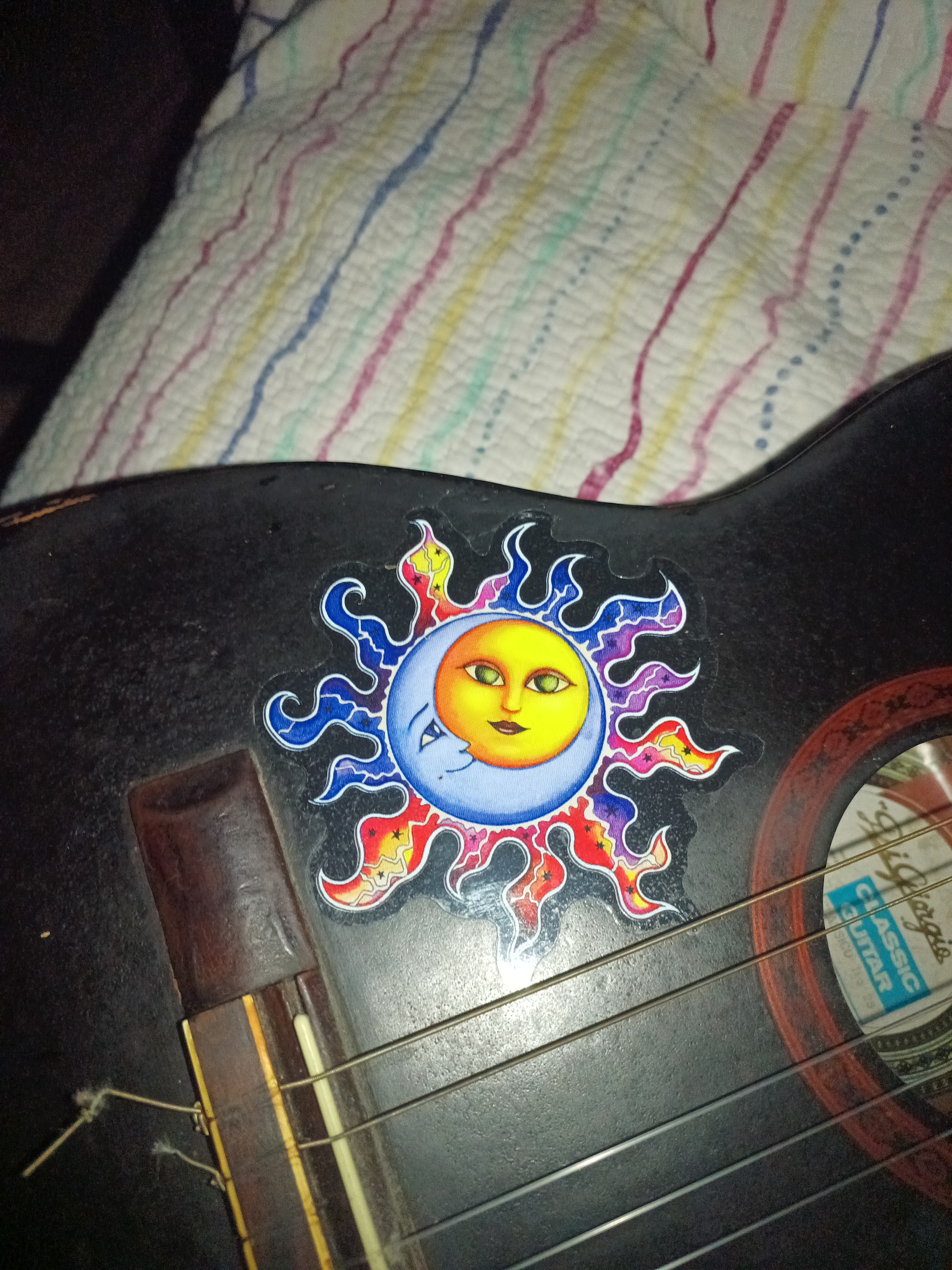 Sun and Moon harmonizing on my guitar, if only it rhymed!