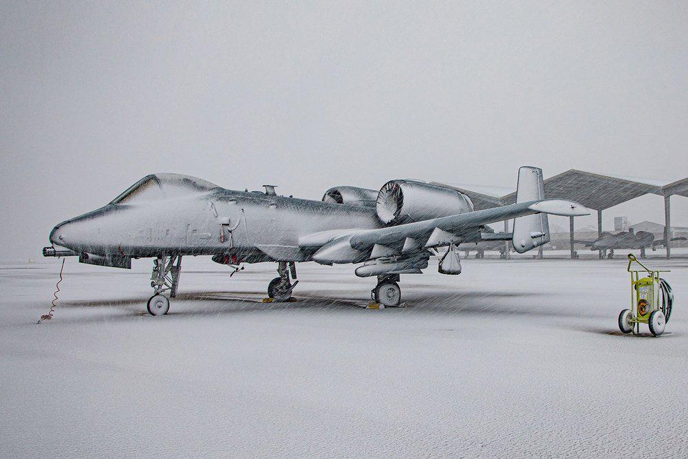 A-10 Aircraft in Snow: A Stunning Pencil Sketch Effect